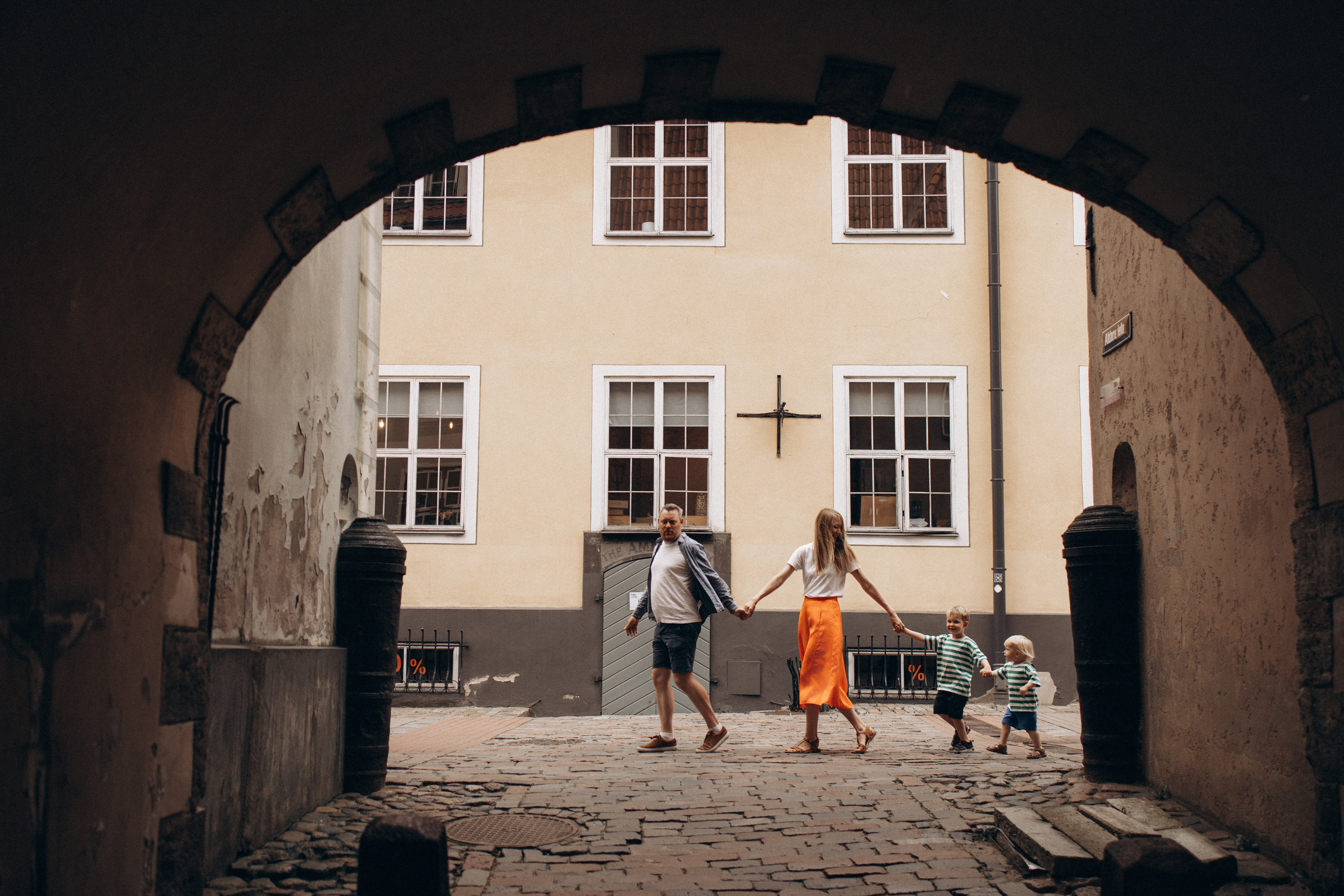 SINTIJAS ģimene. GALVENĀ