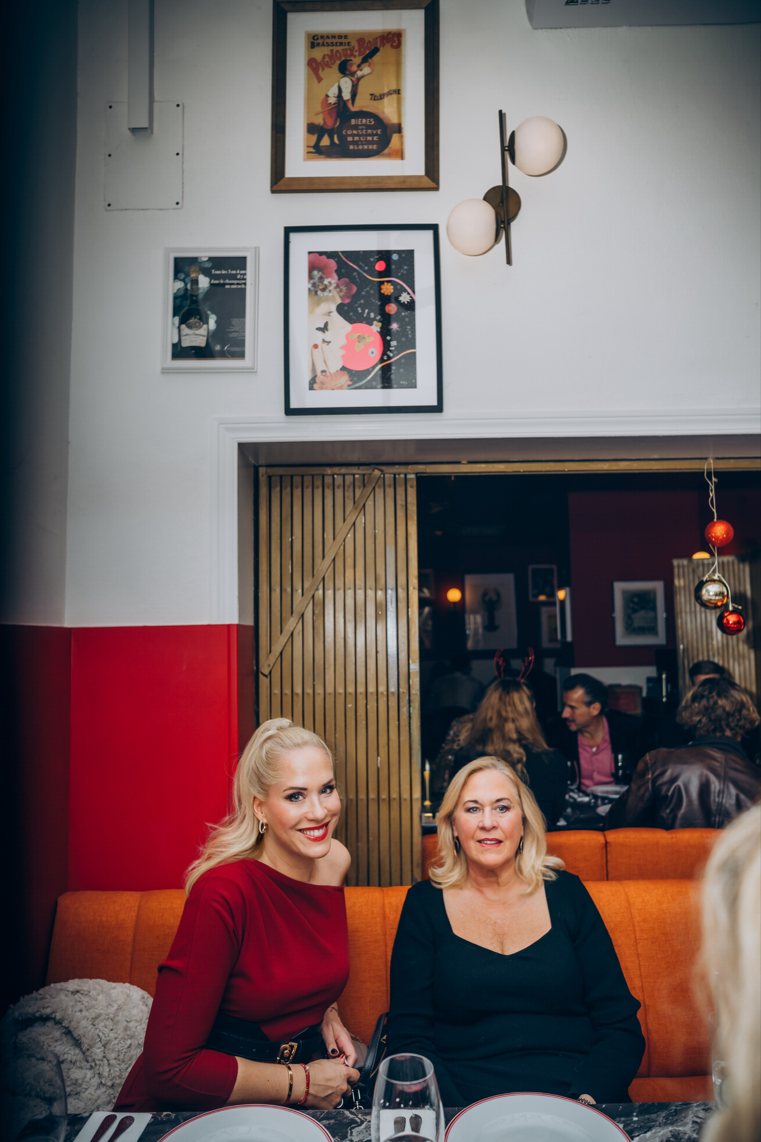 Red party. Фотограф у Пальма де Майорка