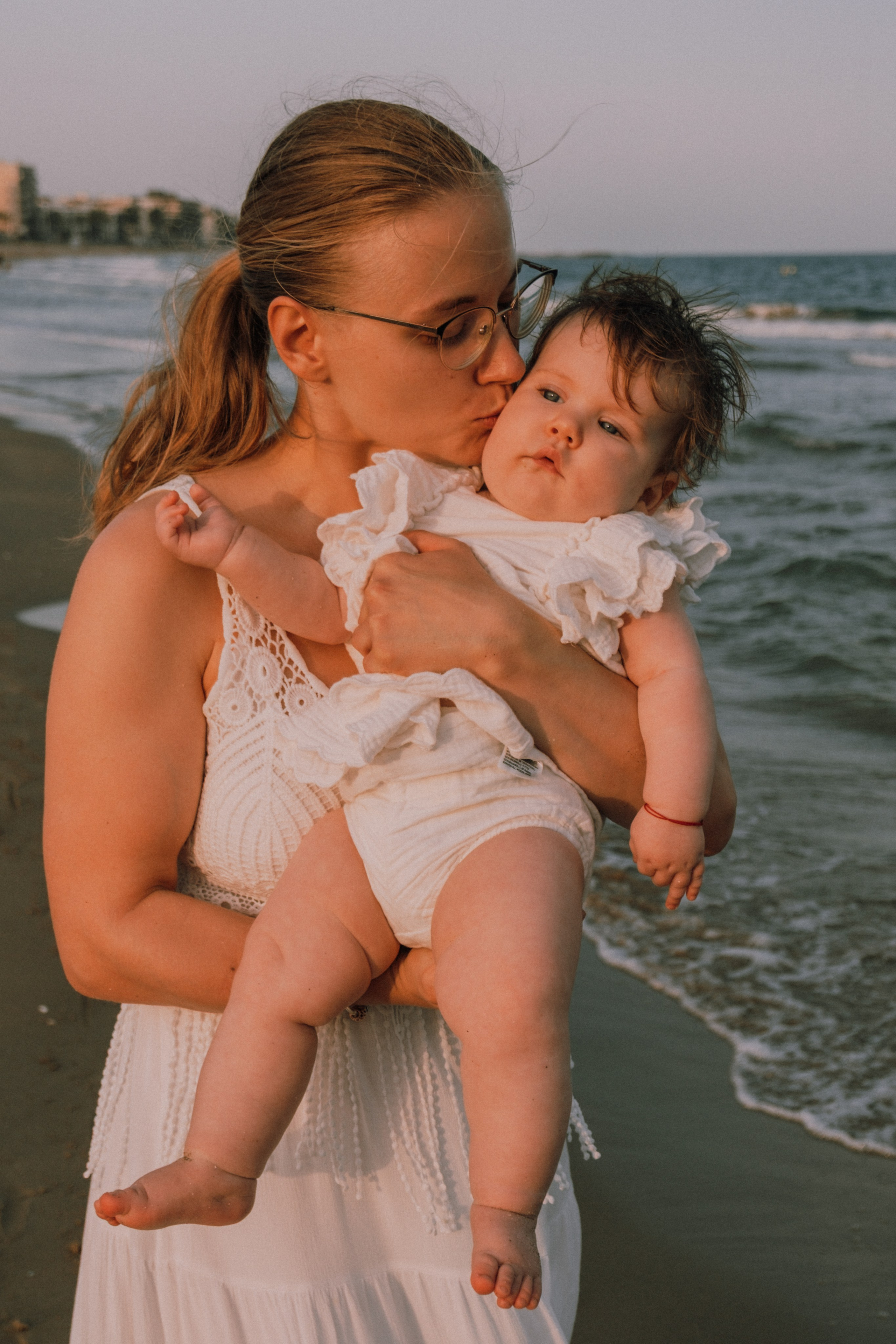 Семейная фотосессия на пляже. Профессиональная фотосъемка в Калафелле — Елена Медведева