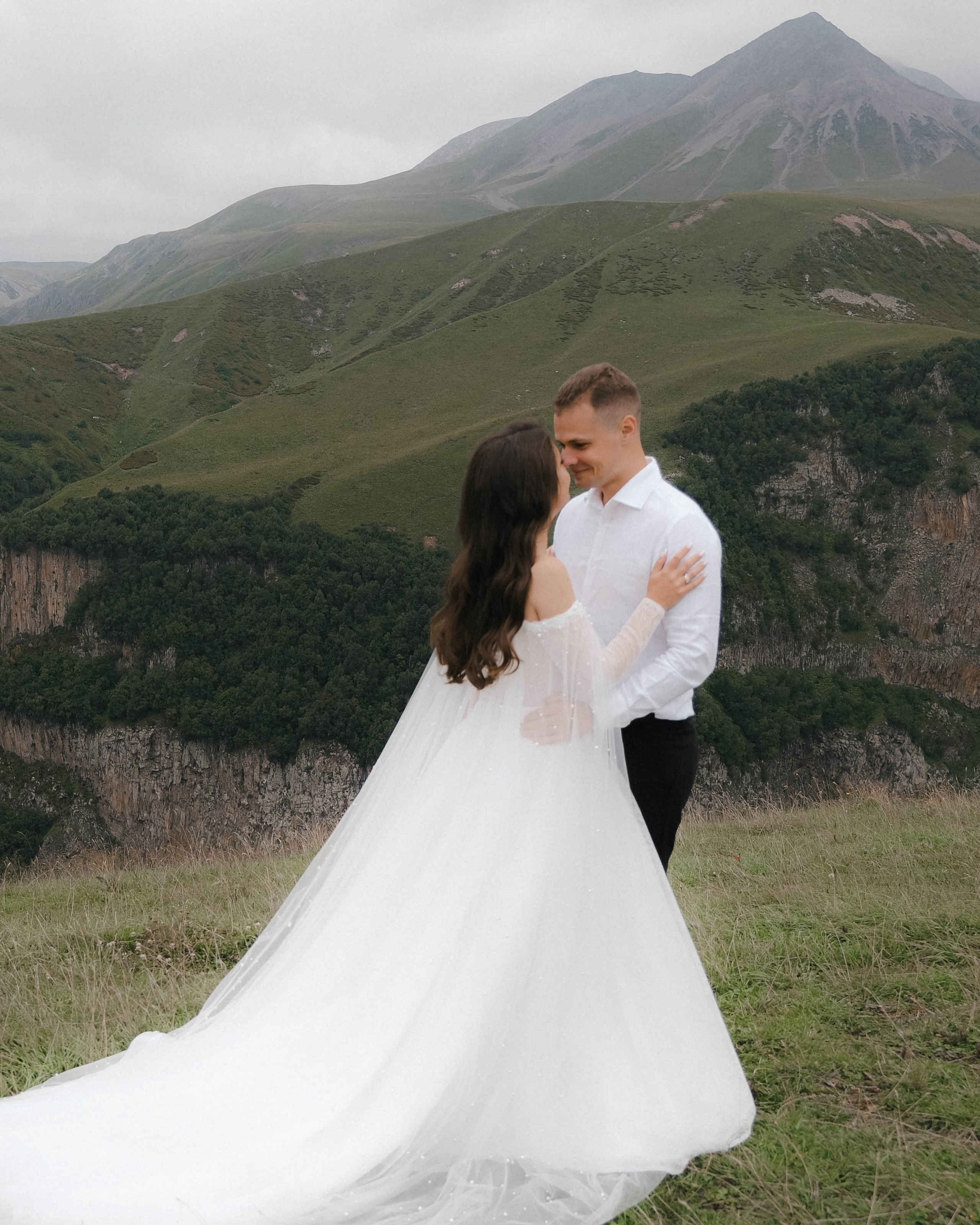 L&D — Gudauri Summer Wedding. Фотограф в горах Грузии | Казбеги и Гудаури