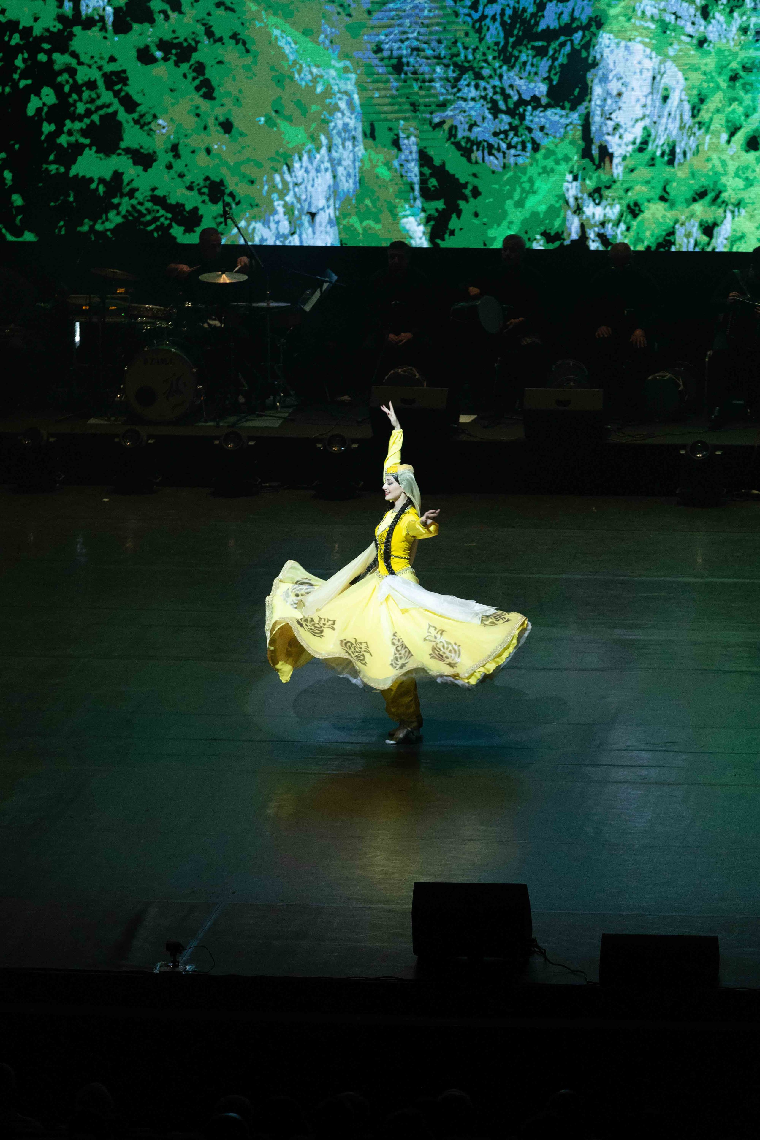 STATE DANCE ENSEMBLE. Wedding&Event photographer Ismail Rzayev in Baku