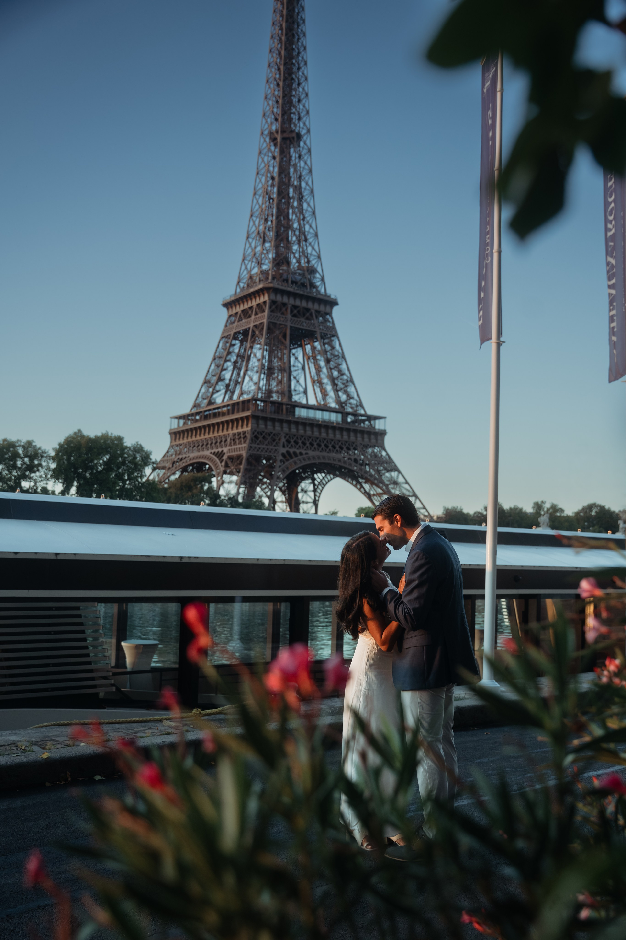 Dan & Page — Engaged in Paris. Фотограф в Париже Полина Осипова