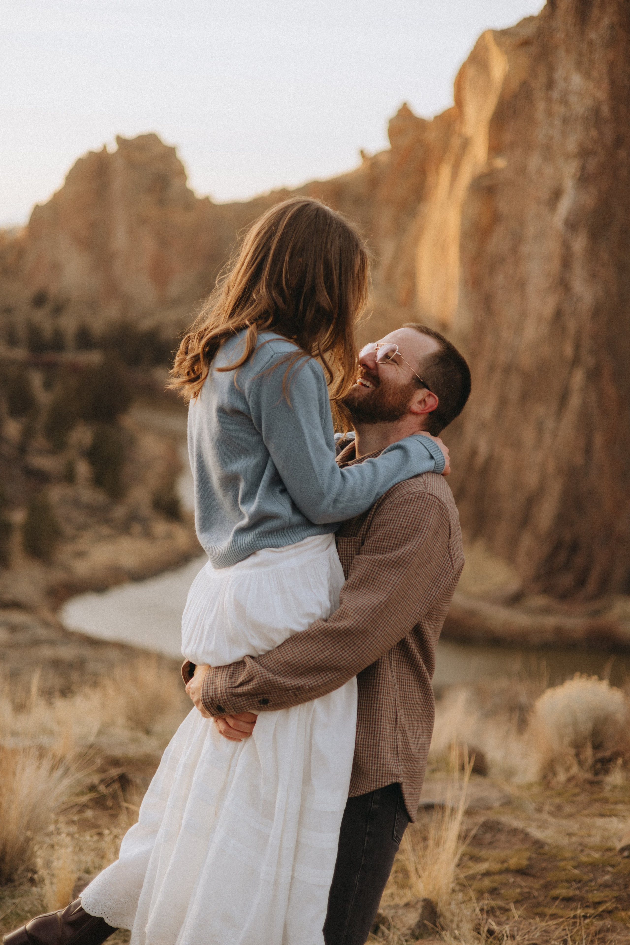 Shelby & Riley Engagement Session | Smith Rock State Park, Oregon. Portland & Seattle Wedding, Elopement & Engagement Photographer | Georgy Shishkin