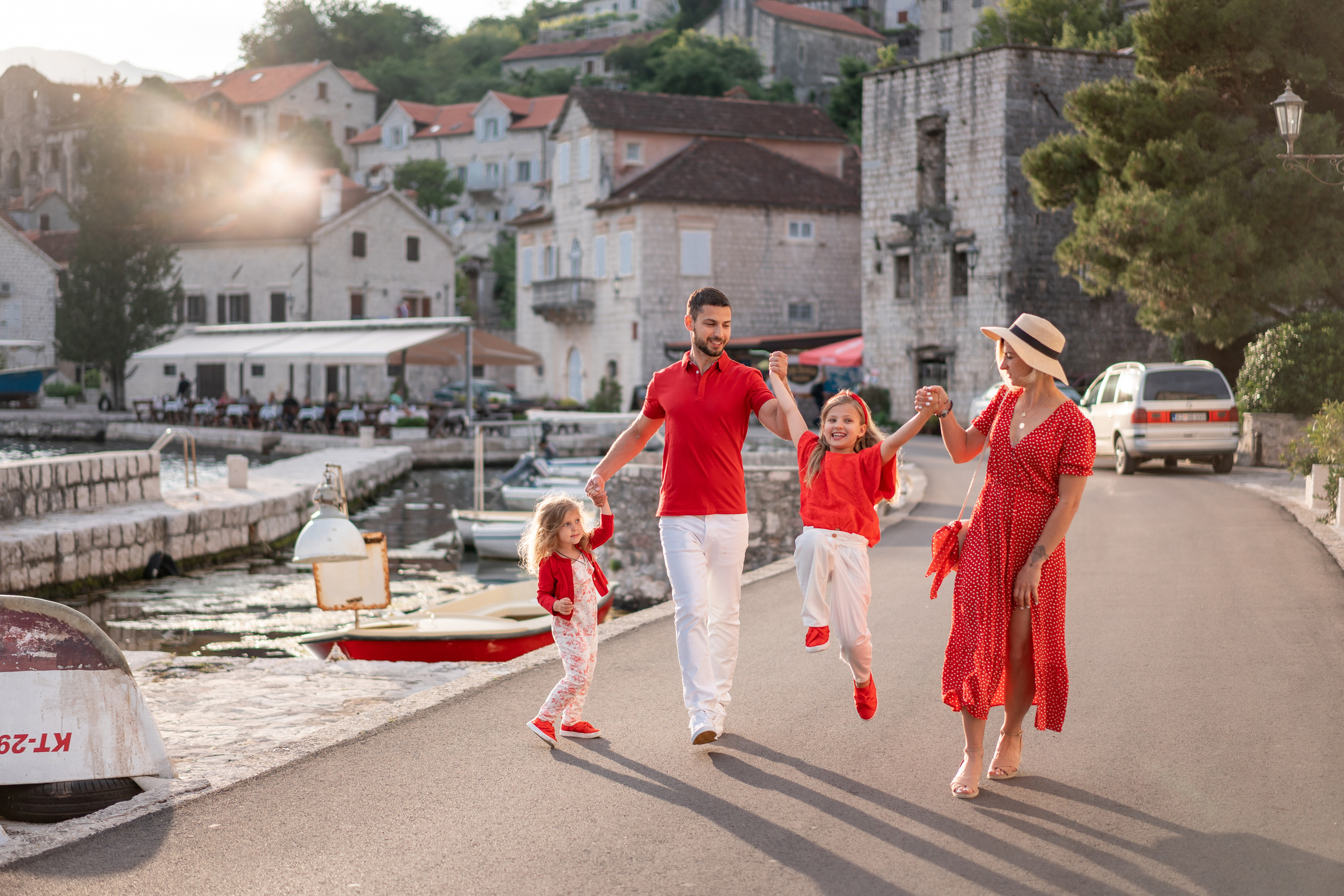 Familienfoto, Wandern in Perast
