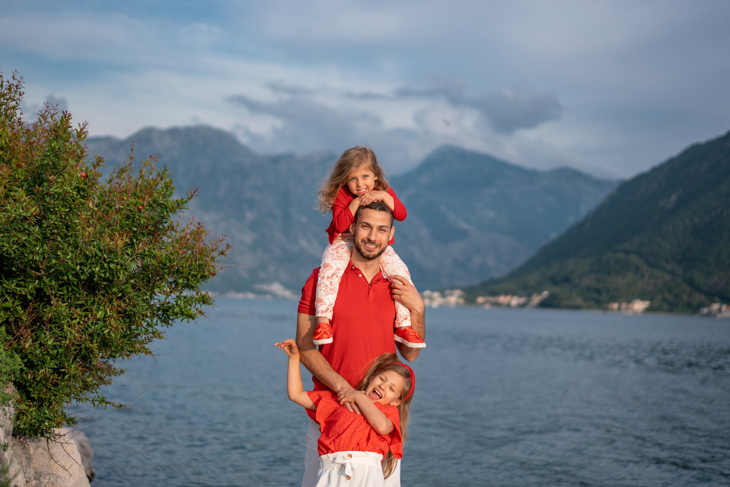 Familienfoto, Wandern in Perast