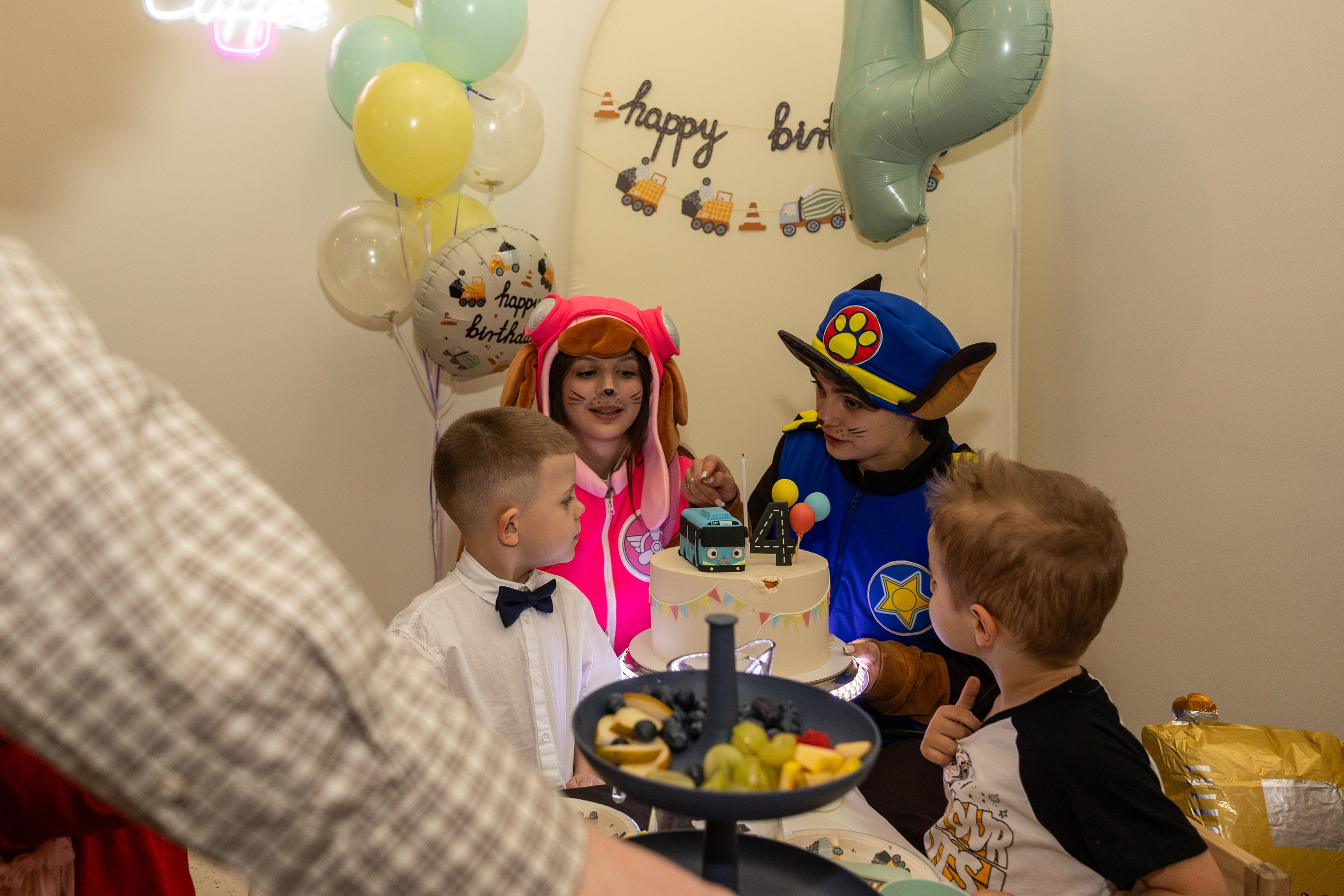 День рождения Артёма 24 января 2026 года. Семейный и детский фотограф в Варшаве Мила Бобровская