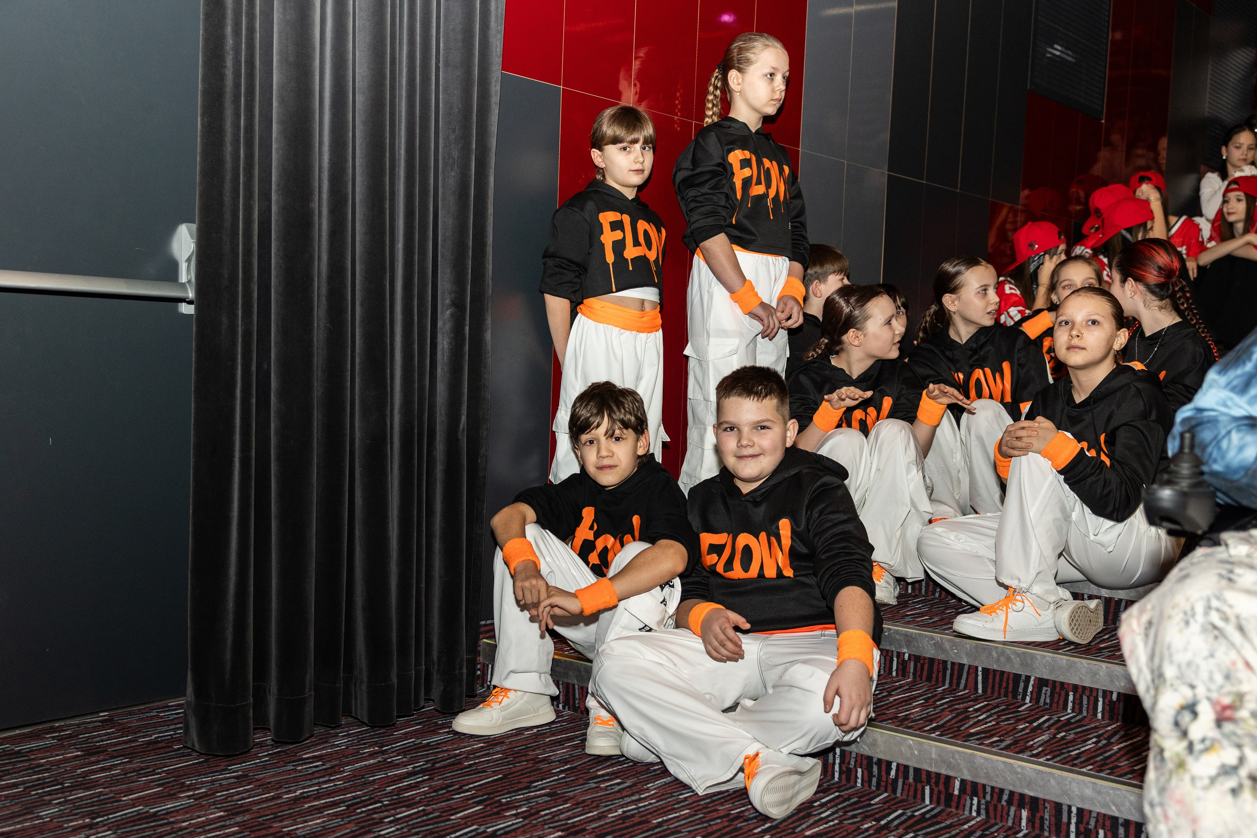 LEO DANCE SHOW WINTER 2025. Семейный и детский фотограф в Варшаве Мила Бобровская