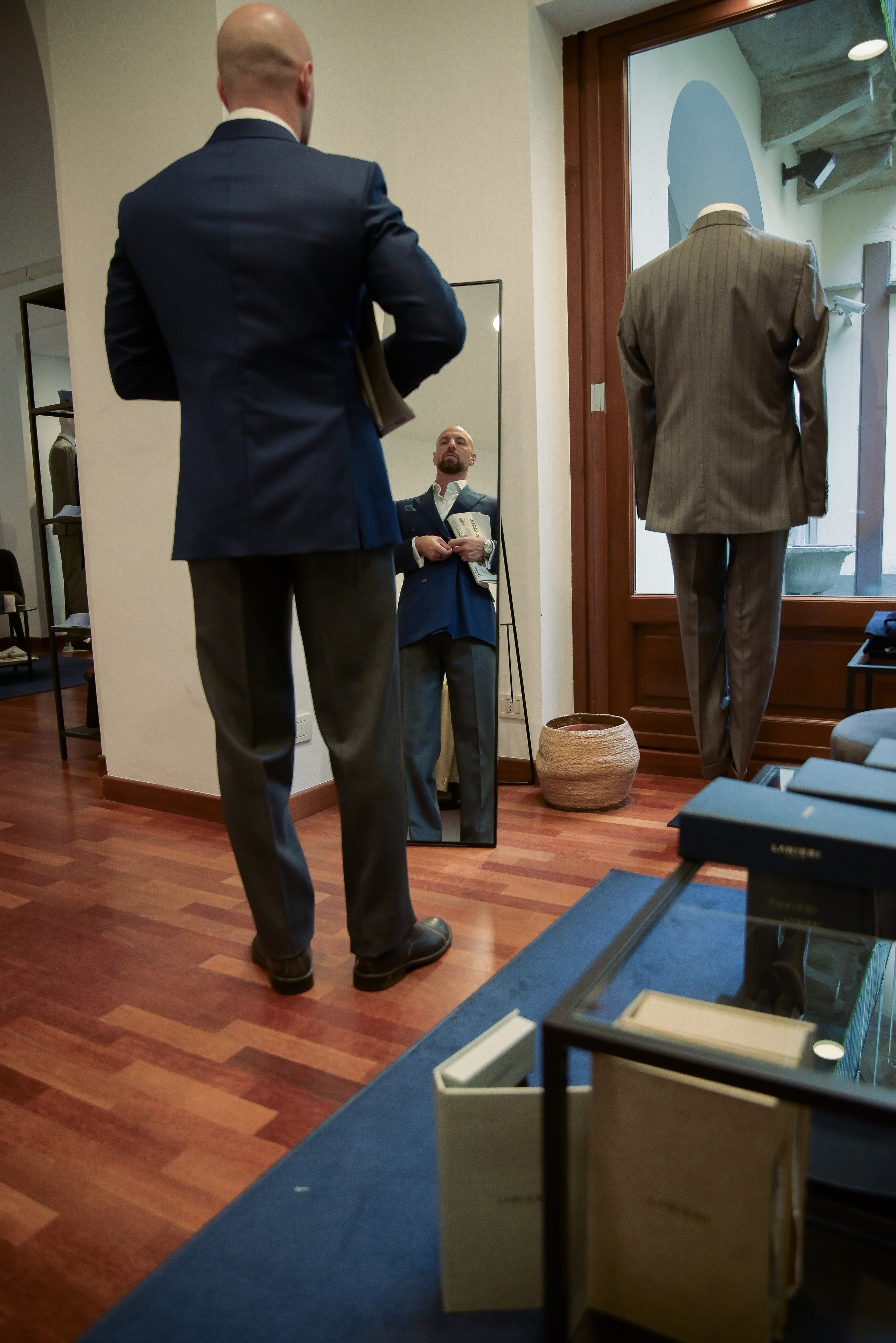 LANIERI - CONTENUTI PER IL PUNTO DI VENDITA DI TORINO