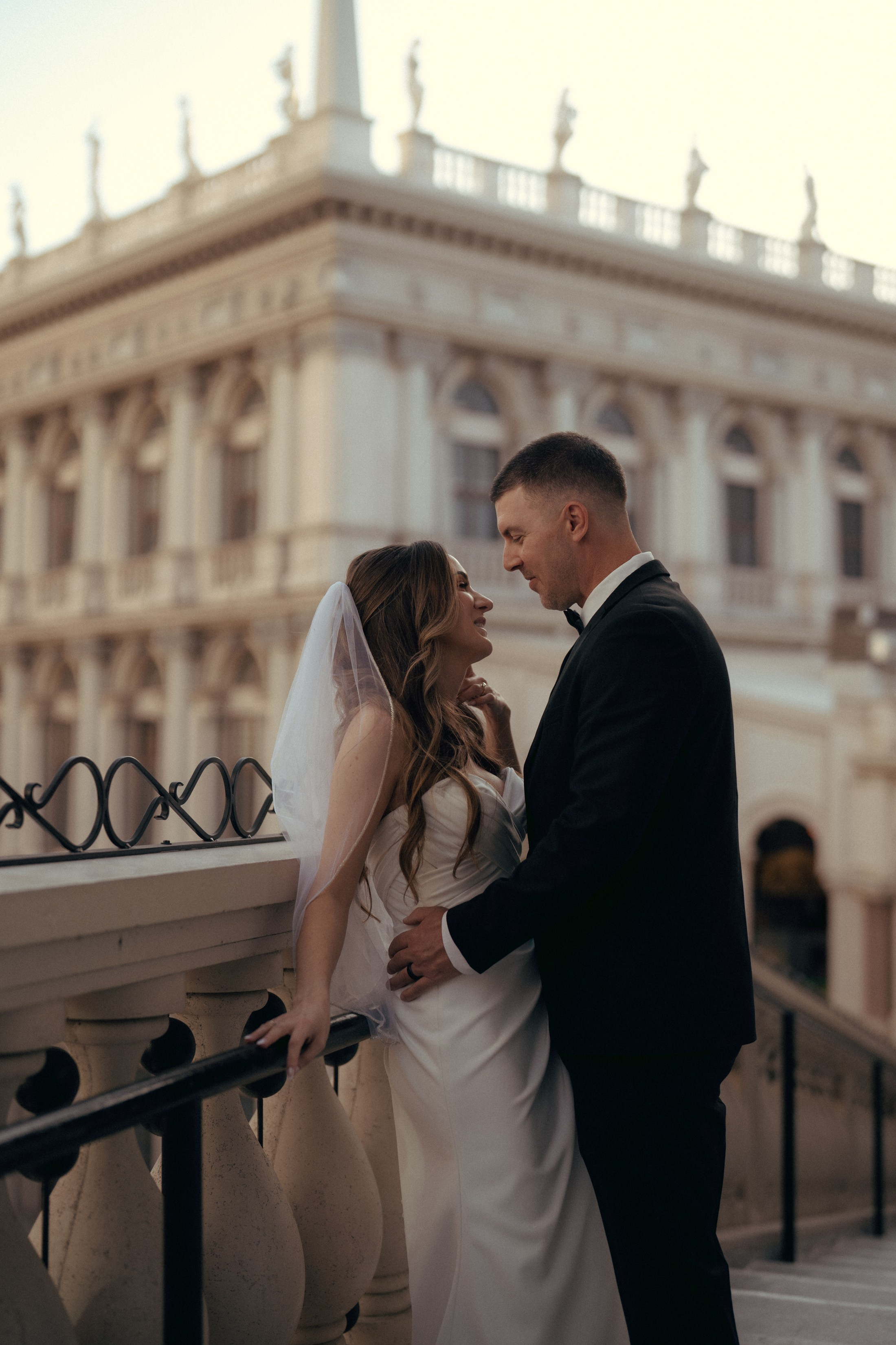L&C. Wedding & elopement photographer Viktoriya Kravtsov. Las Vegas