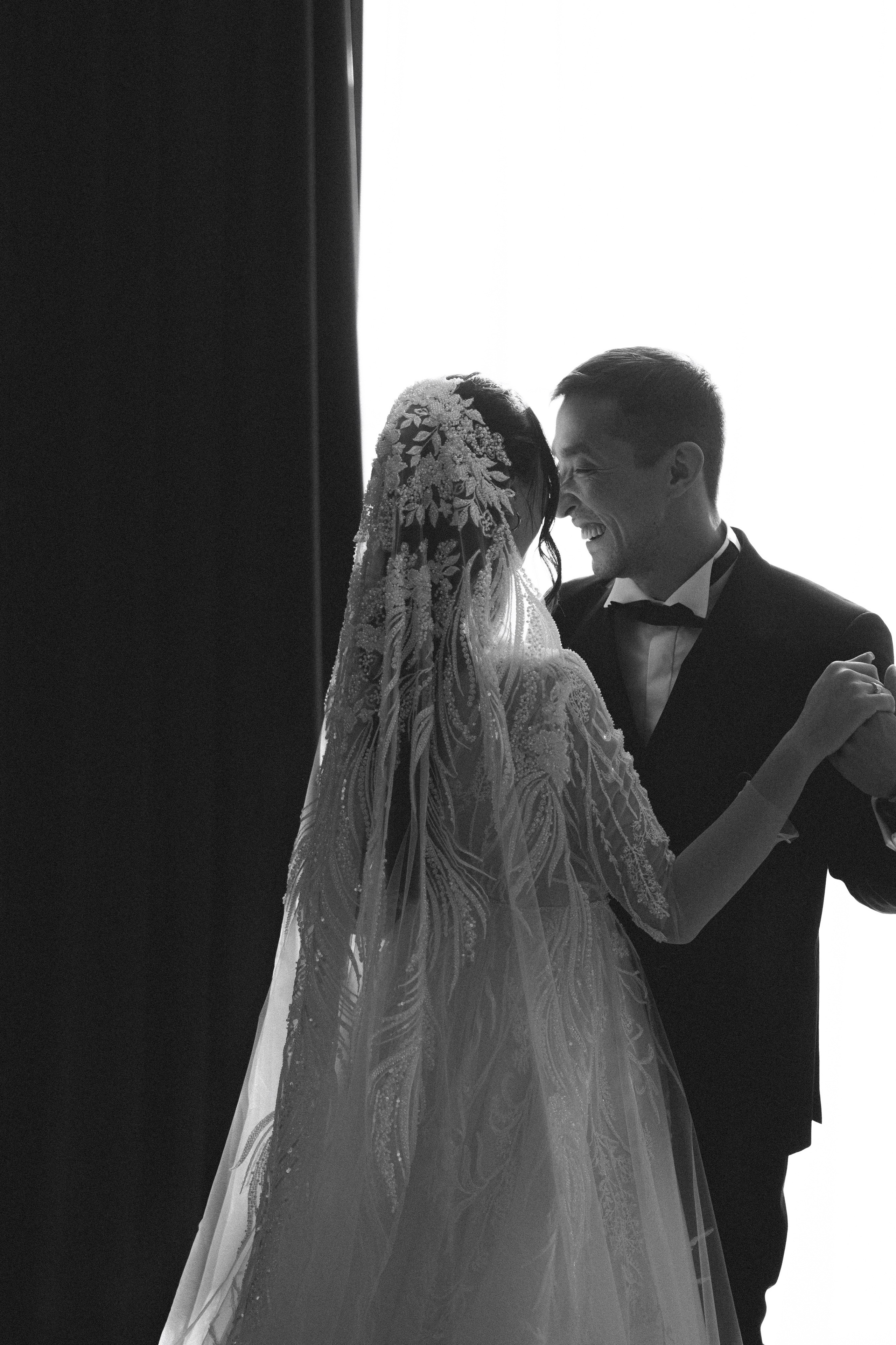 Manas & Zhanara in hotel Sofia. Азимжан Нуритдинходжаев — свадебный фотограф