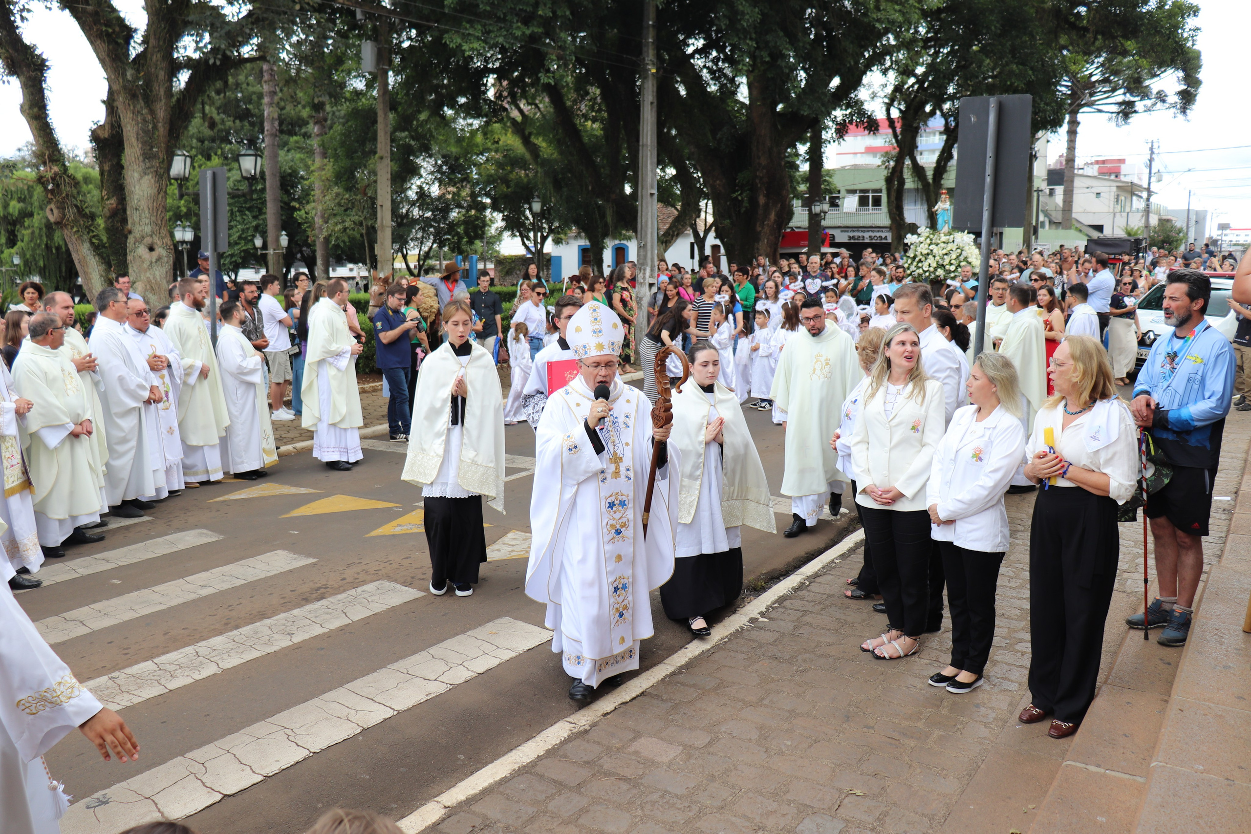 Peregrinação Nossa Senhora de Belém. Handa Produções