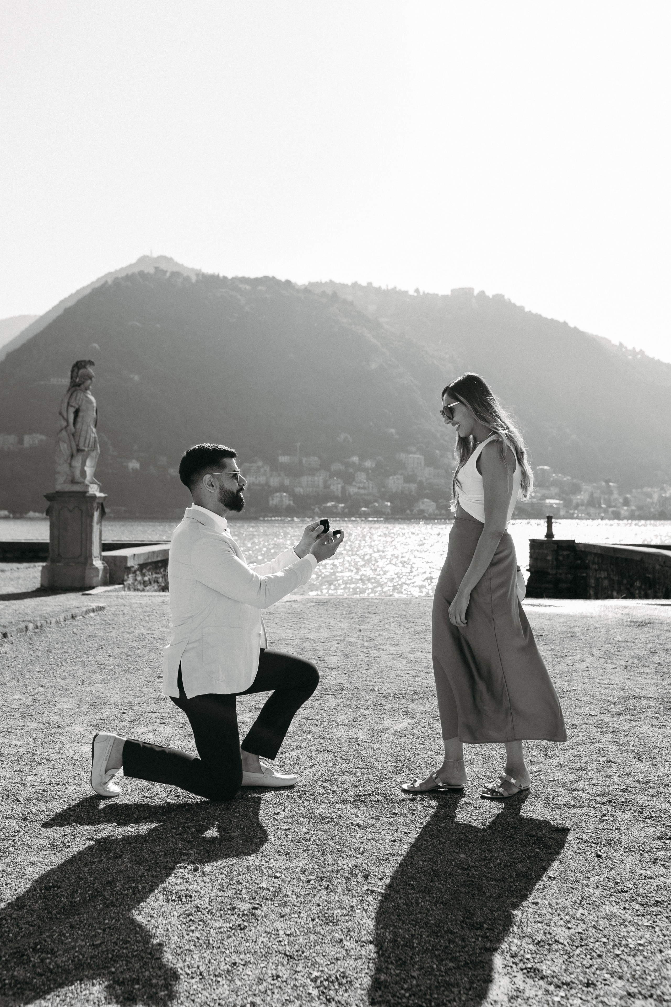 She said yes 💍. Wedding photographer in Italy