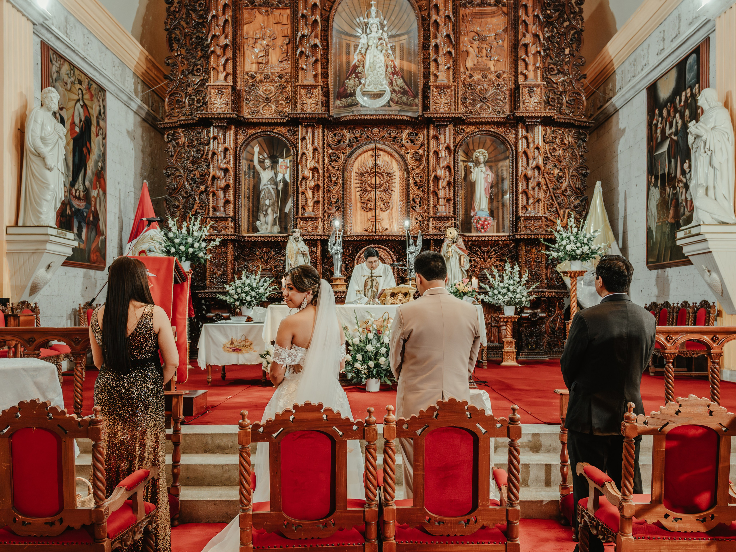 CARLA Y MARIO BODA RELIGIOSA. Studio KVTA | Fotografía y Video de Bodas en Arequipa