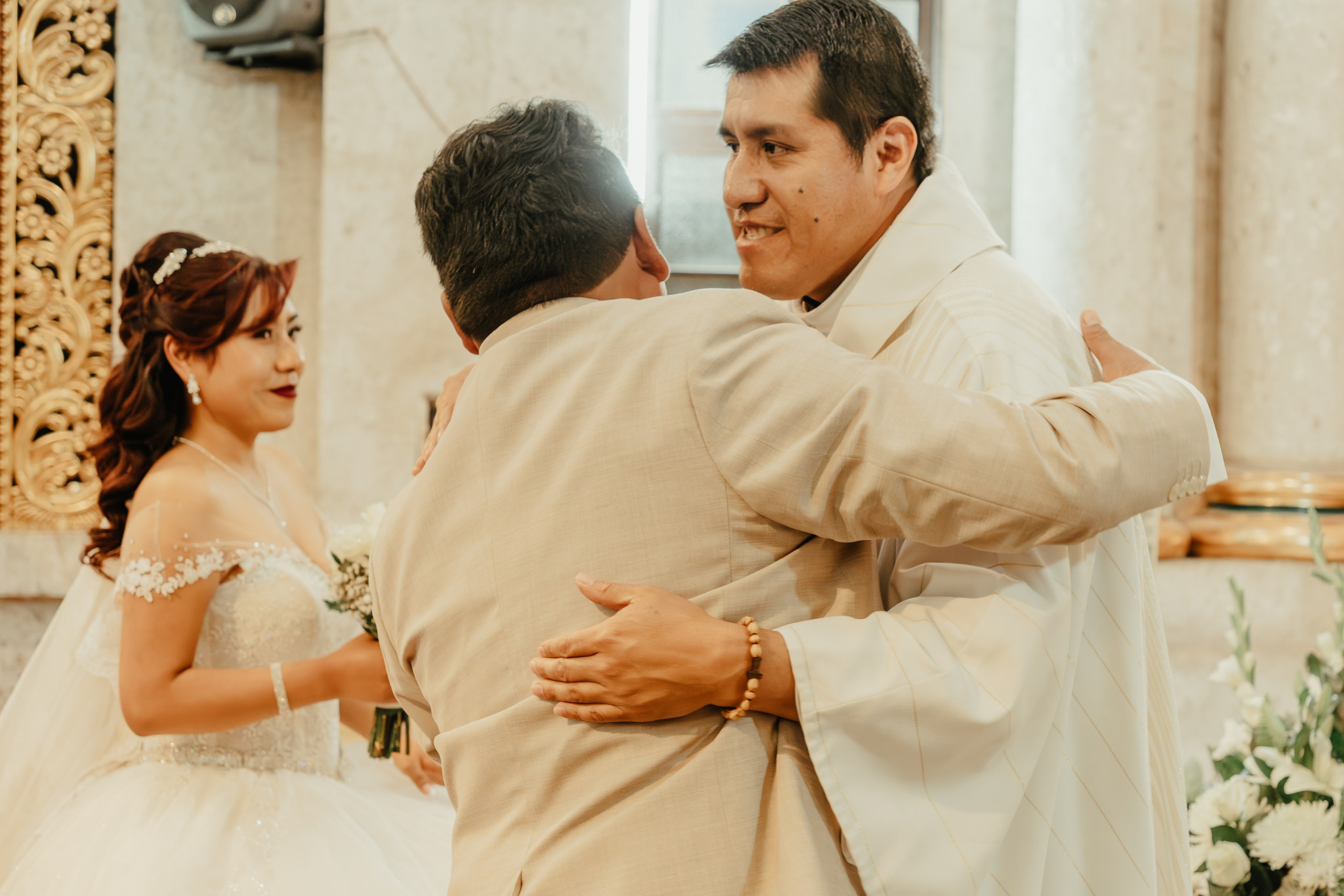 VANESSA + FRANKLIN BODA RELIGIOSA. Studio KVTA | Fotografía y Video de Bodas en Arequipa