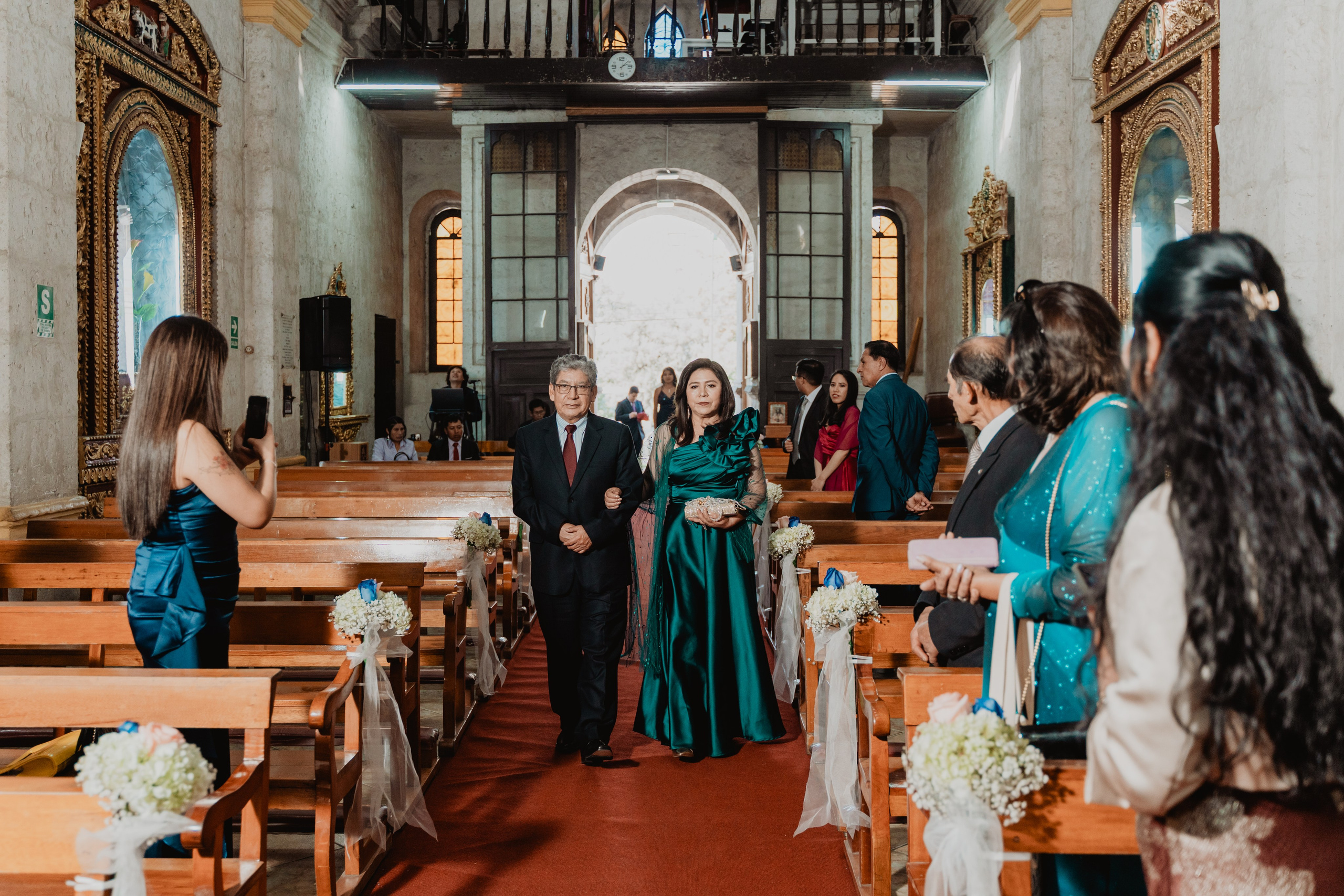 GABRIELA + JORGE | BODA CIVIL RELIGIOSA. Studio KVTA | Fotografía y Video de Bodas en Arequipa