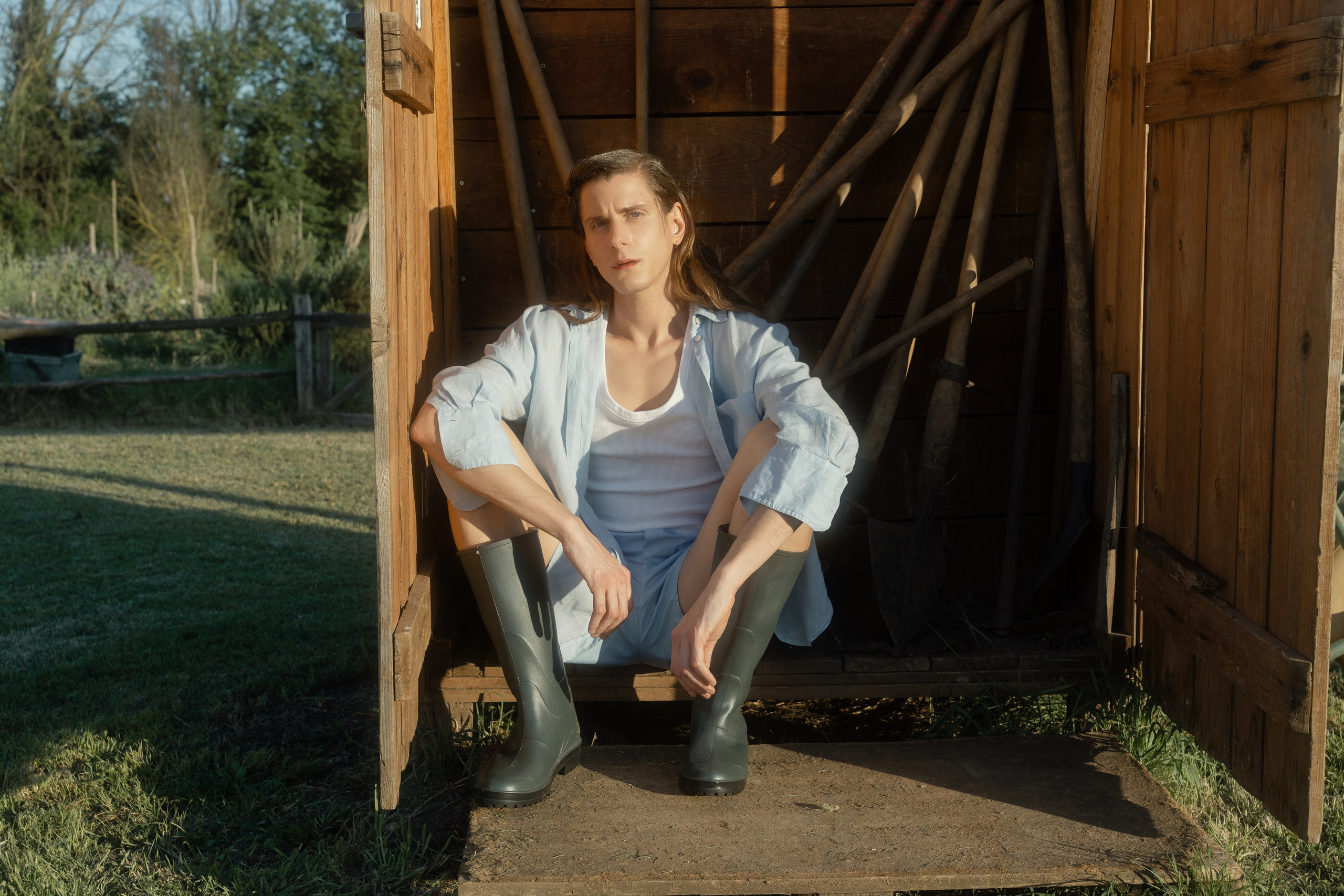 Adriano. Мужская фотосессия с подбором образа и реквизита. Photorome.com