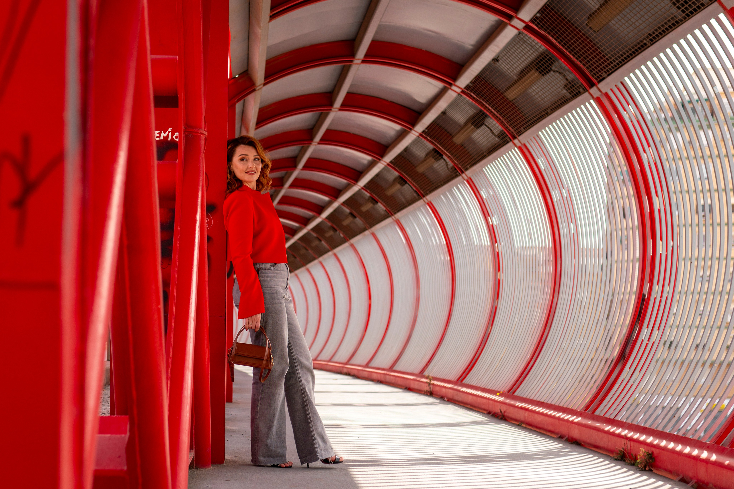 Puente Rojo. Fotografía Infantil, Familiar y Personal en Benidorm y Costa Blanca Anastasiya López