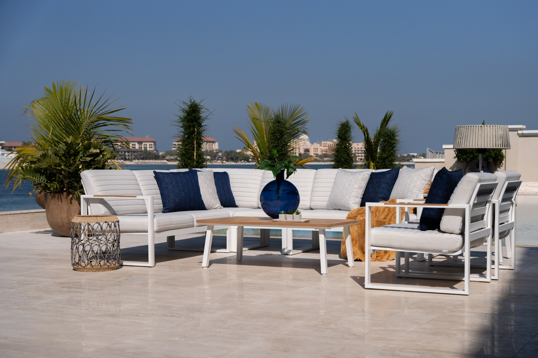 Suncoast Outdoor Furniture | Palm Jumeirah | set 2. Zakhar Leshkov Photo