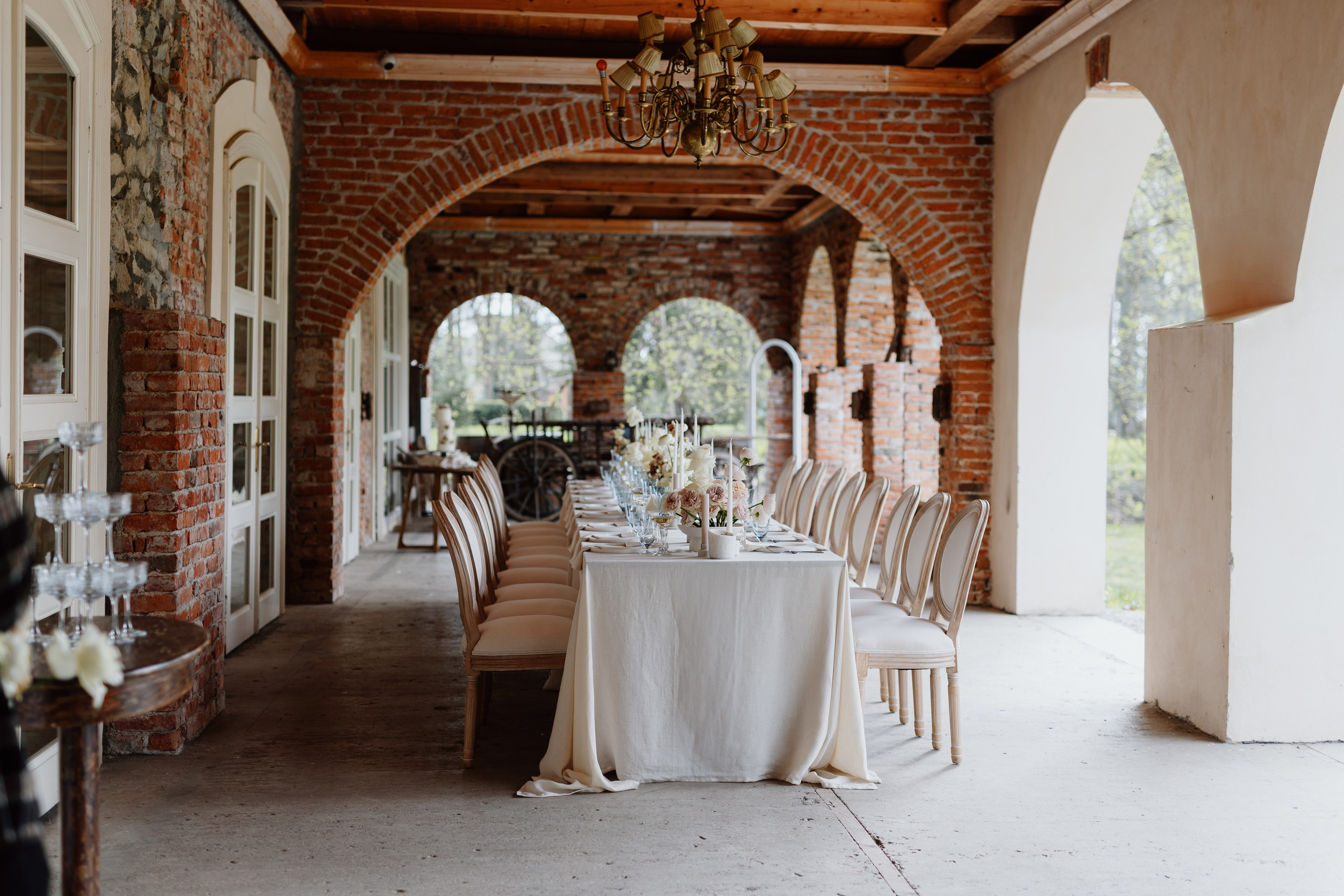 Styled Shoot Zabola Estate. Main