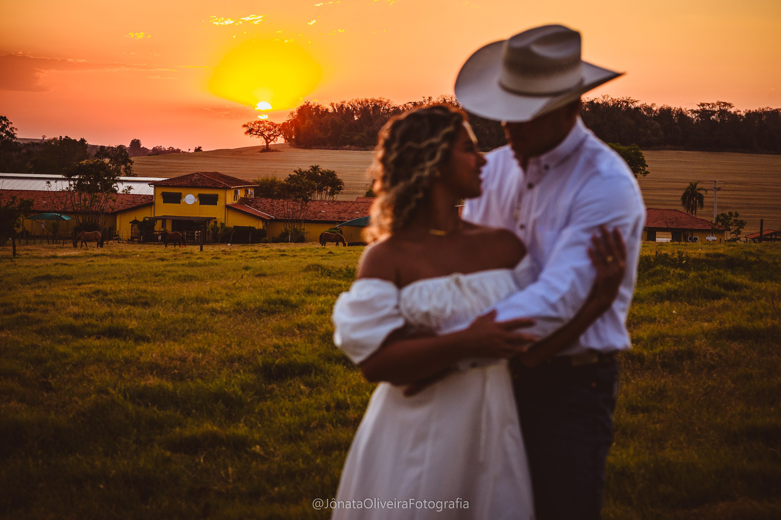 Pre Wedding Luérica e Vinicius. Fotografia de casamentos e ensaios em avaré Jônata Oliveira