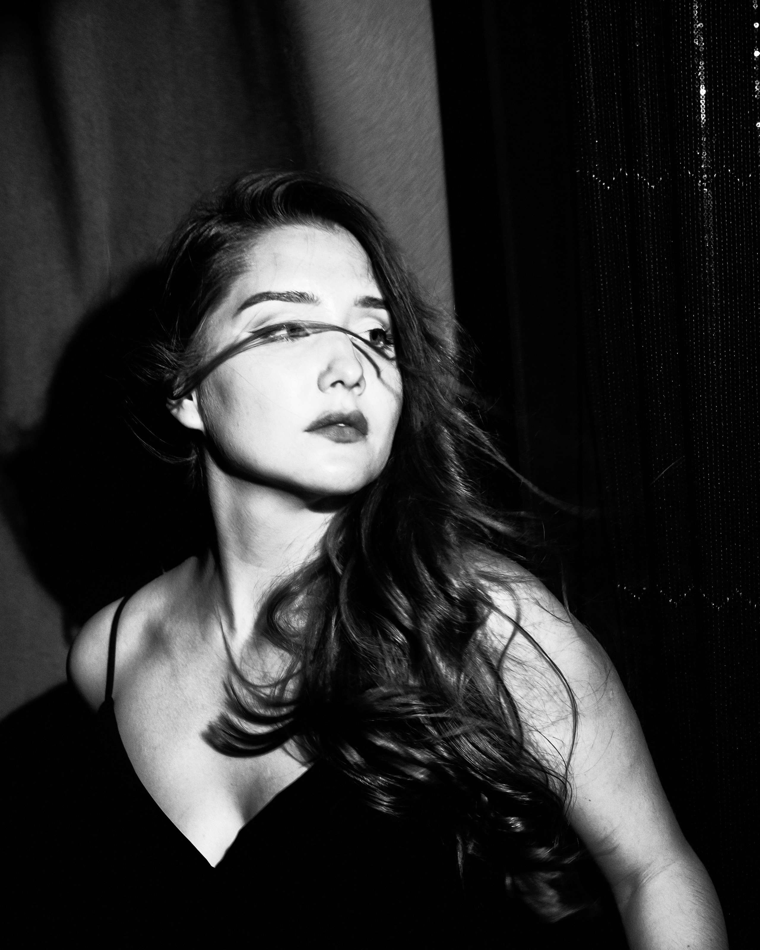 Клиентка позирует для Дмитрия Липина.