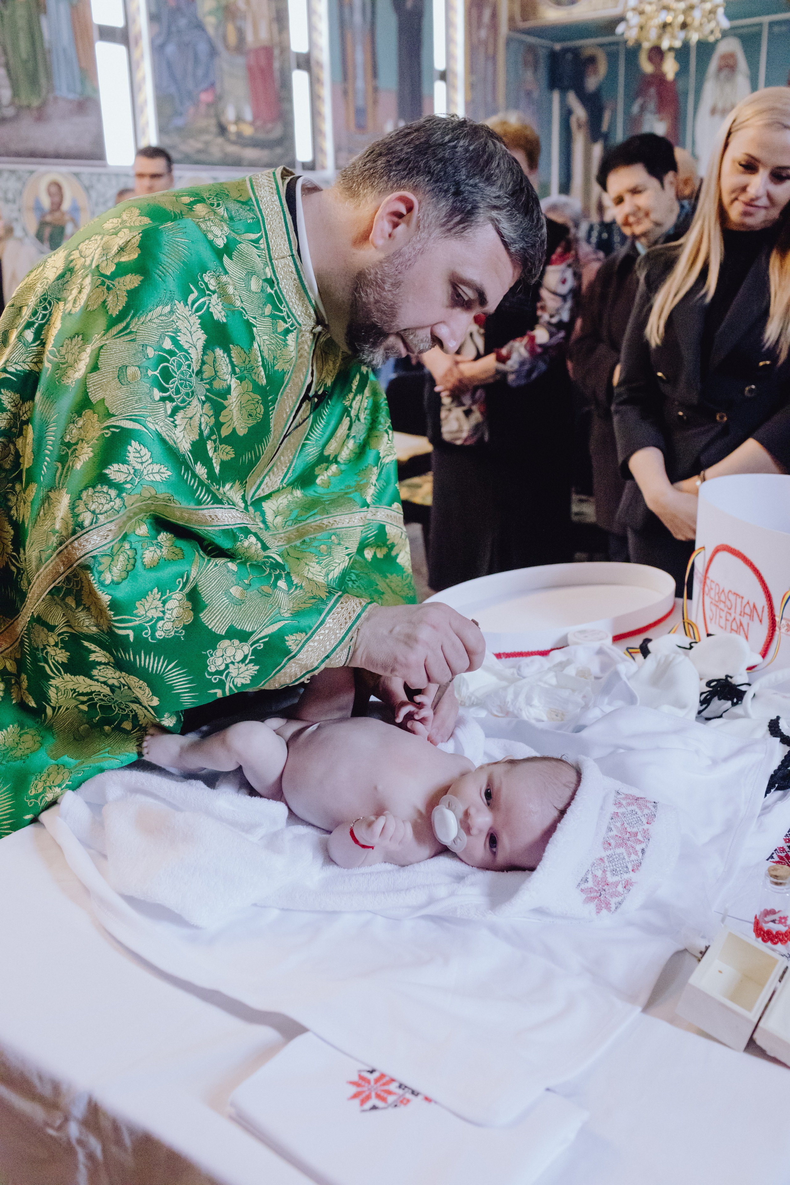 Ștefan. Wedding & couple photographer from Romania Rut Vetan