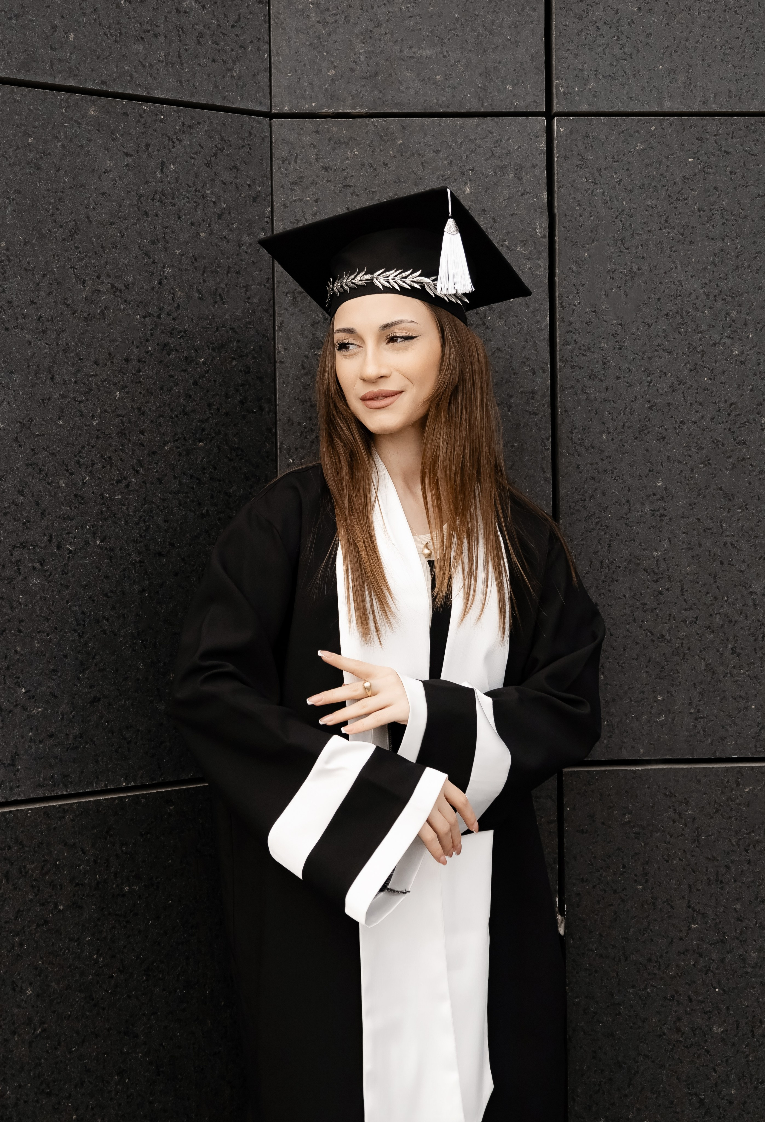 Premium mezun xalati, qara mezun geyimi, ag mezun libasi, qirmizi sarfli mezun paltari, mezun aksesuarlar, mezun papaqlari, mezun lentleri, mezun hediyyeleri, mezun fotosessiya geyimleri, mezun cekilisi ucun geyimler, mezun tedbirleri ucun aksesuarlar, mezun geyimlerinin icare ve satisi, premium mezun libaslari, mezun geyimleri online sifaris, mezun geyimleri Bakida, mezun geyimleri qiymetleri, mezun geyimleri modelleri, Mezun cekilisi, mezun fotosessiyasi, mezun cekilisi ucun geyimler, mezun mantiyasi cekilisi, mezun fotosessiya ideyalari, mezun gunu fotosessiya, mezun xatireleri, mezun papaqlari ile fotosessiya, mezun lentleri ile cekilis, ferdi mezun fotosessiyasi, qrup mezun cekilisi, mezun fotosessiya mekani, mezun ucun ideal cekilis fonlari, mezun fotosessiya aksesuarlari, mezun albomu sekilleri, mezun cekilisi poza ideyalari, universitet mezun fotosessiyasi, kollektiv mezun fotosessiyasi, mezun xalatlari ile cekilis, mezun mantiyasi fotosessiyasi, mezun geyimleri ile professional cekilis, mezun tebrik fotosessiyasi, en yeni mezun cekilis trendləri, mezun fotosessiya xidmetleri, premium mezun cekilisi, mezun cekilisi ucun dekorlar, mezun fotosessiyasi aksesuarlar, mezun gunu en gozel fotolar, mezun cekilisi fotostudiya, bakida mezun fotosessiyasi, xaricde mezun cekilisi, mezun gunune ozel cekilis,Məzun mantiyaları, eksklüziv məzun geyimləri, ağ və qara məzun libasları, məzun üçün xüsusi şarf modelləri, məzun papağı və aksesuarları, fərdi dizayn məzun geyimləri, məzun tədbiri üçün ən yaxşı seçimlər, məzun fotosessiyası üçün ideal libaslar, məzun mərasimi geyimləri, keyfiyyətli məzun mantiyası, rahat və şık məzun geyimləri, məzun üçün lent və tac modelləri, məzun simvolik medalları, icarəyə verilən məzun libasları, məzun geyimlərinin sərfəli qiymətləri, onlayn məzun geyimi sifarişi, məzun paltarı mağazası, dəbli məzun geyimləri, premium məzun mantiyalarının satışı, universitet məzunları üçün mantiyalar, kollektiv məzun geyimləri, məktəb məzunları üçün geyimlər, diplom mərasimi üçün geyimlər, fərqli rəngdə məzun libasları, ən yeni məzun geyimləri, rahat və premium məzun geyimi seçimləri, Bakıda məzun geyimi mağazası, məzun üçün ən yaxşı libaslar