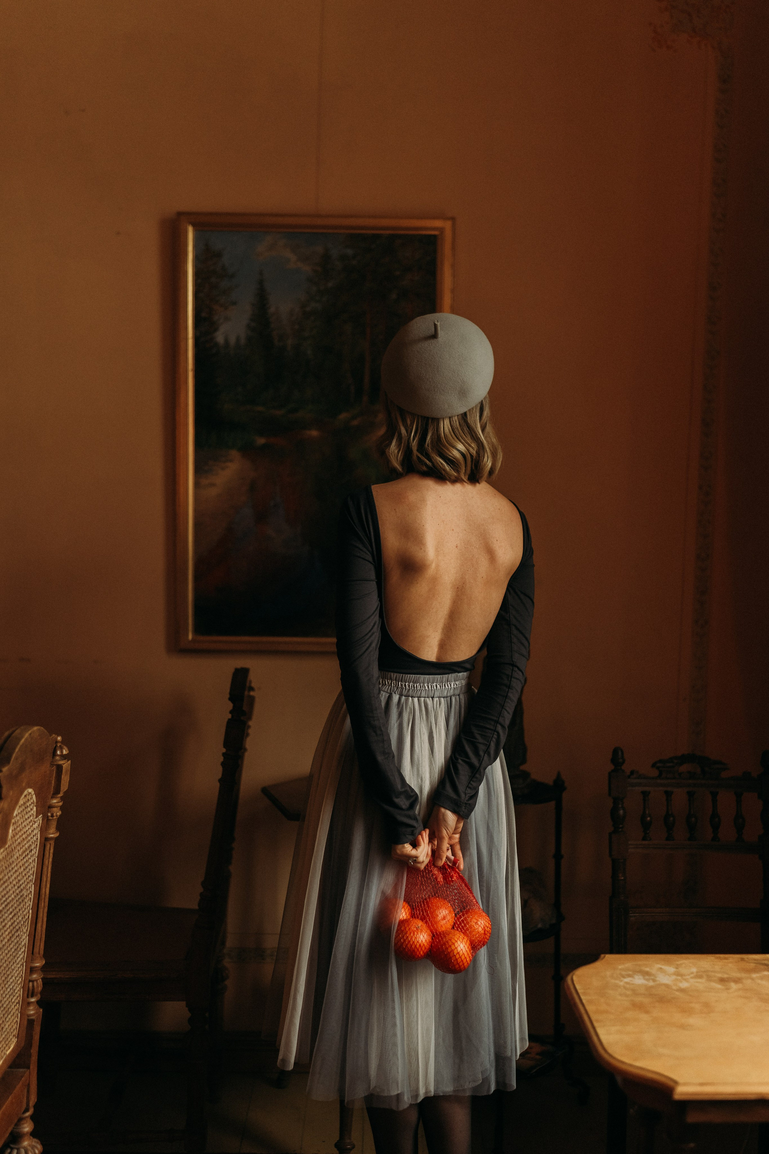 Woman phoshoot. Wedding and potrait photographer in Helsinki Vickan O