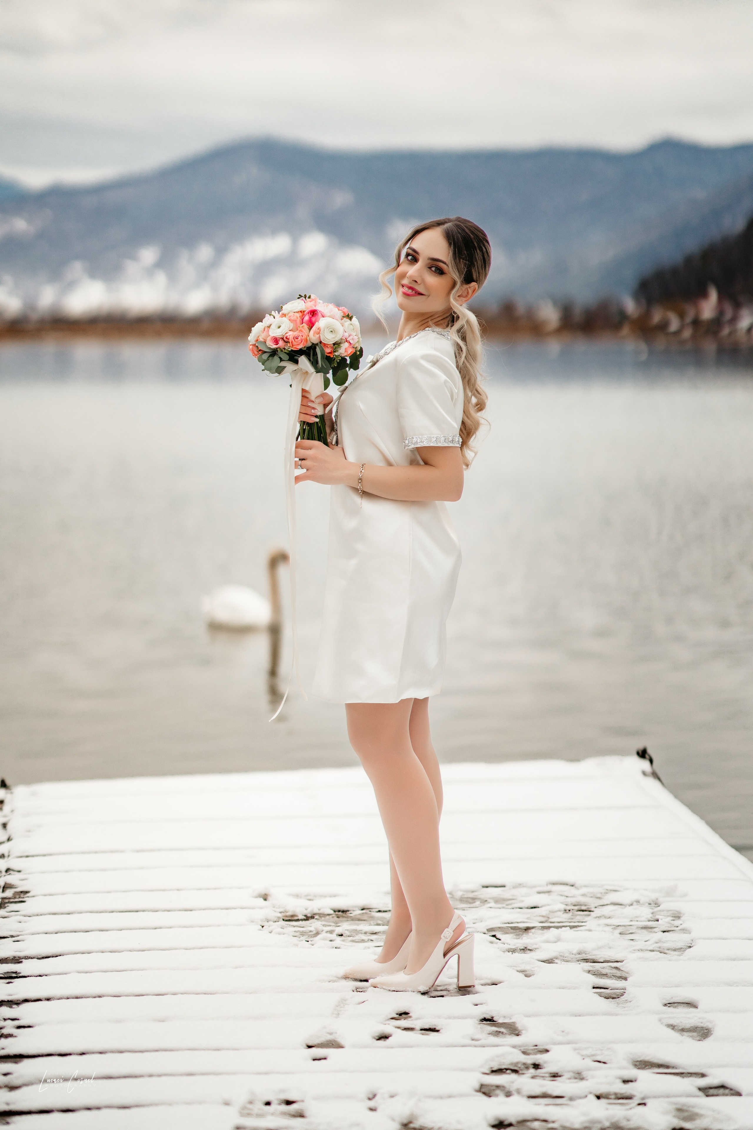 Save The Date – Emoție și anticipare. Fotograf de nuntă, corporate, botezuri, majorate și aniversări Roman, Lucaci Cornel