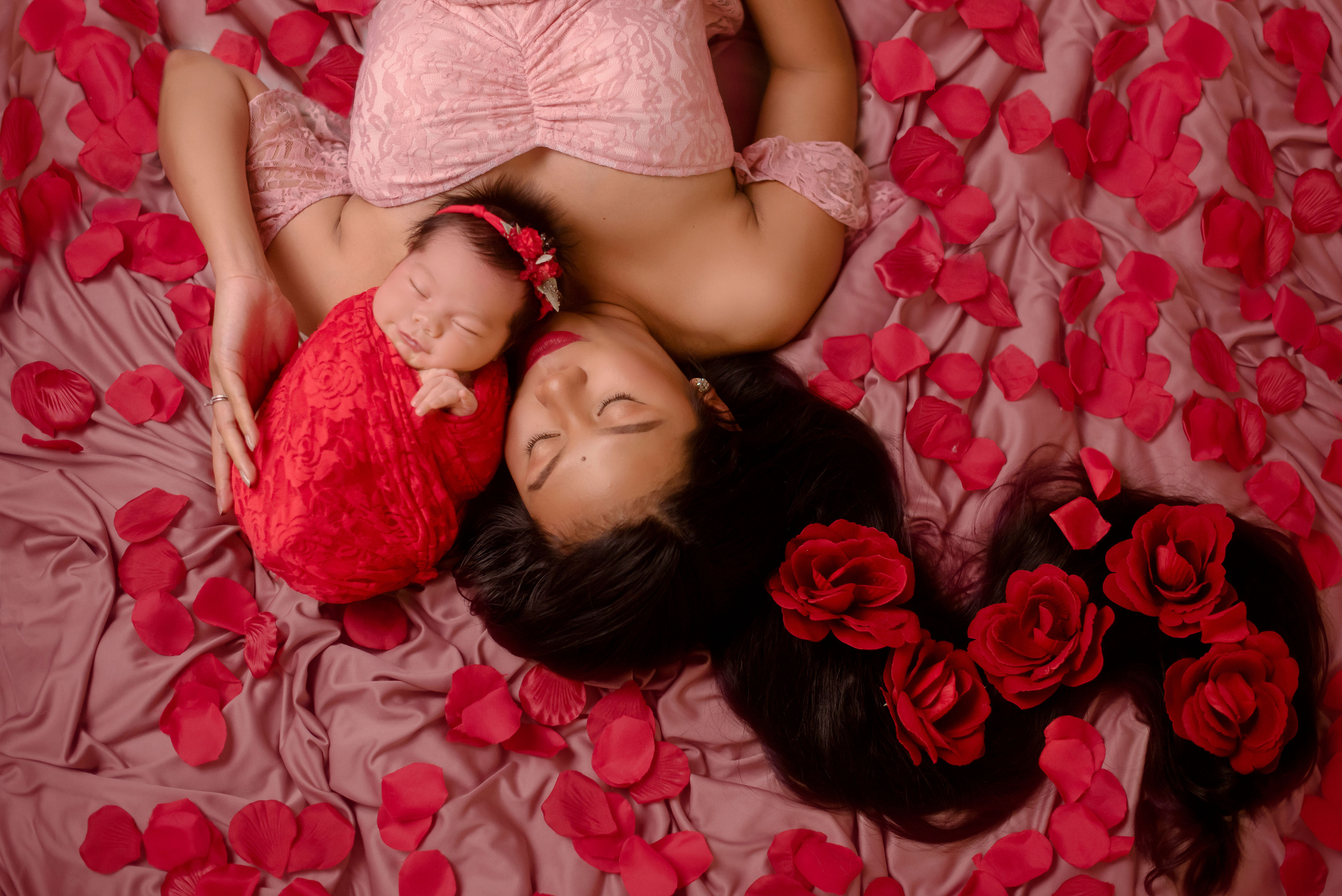 Newborn photographer Roseville. Family photographer in Roseville, Rocklin, Folsom, Sacramento