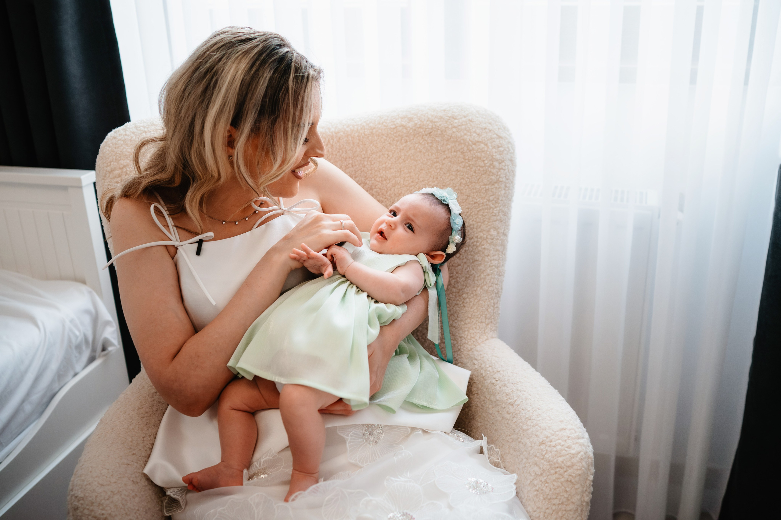 Thea. Fotograf nunta si evenimente Giurgiu