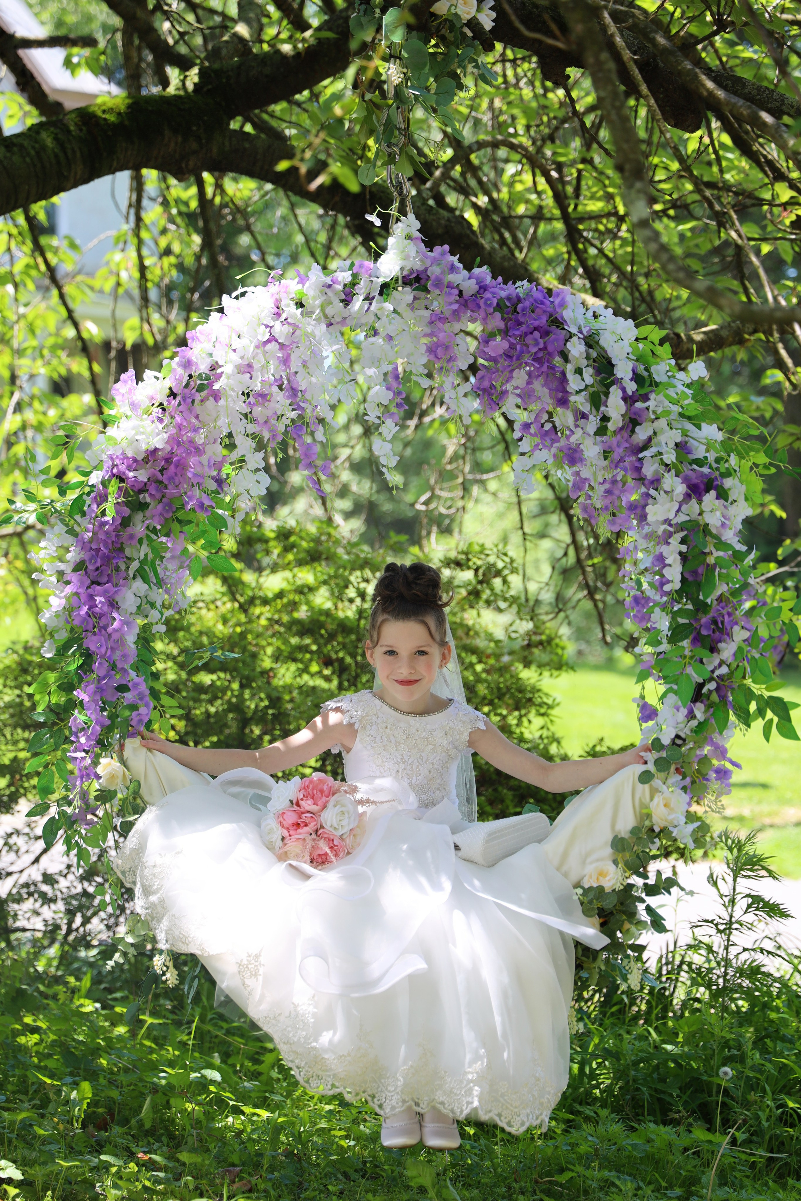 Flower Swing. Alisa Kogan Photography — Families, Love Stories & Events in New York