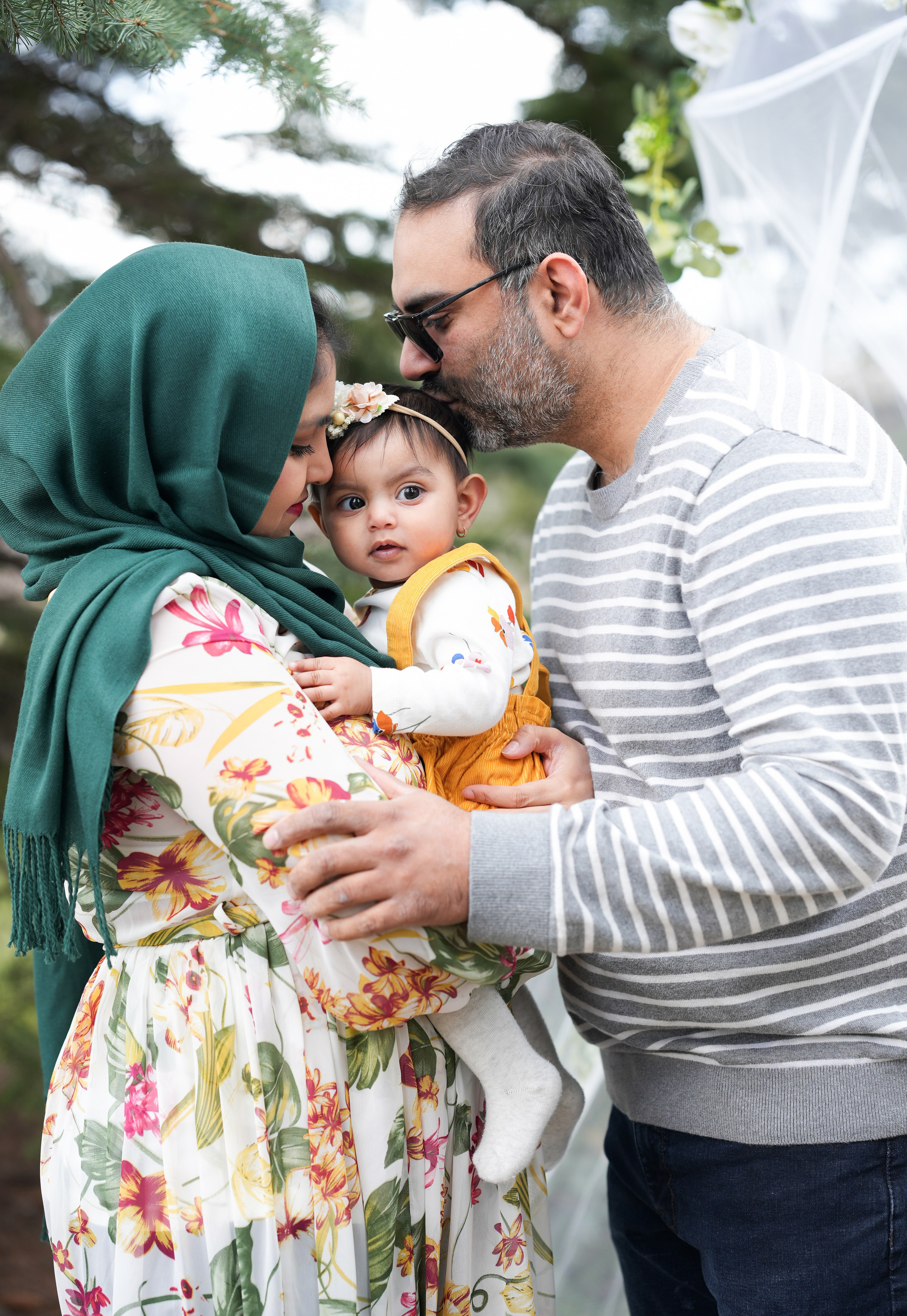 Mother Photo Day. Pashynska Photography | Calgary Wedding & Family Photographer