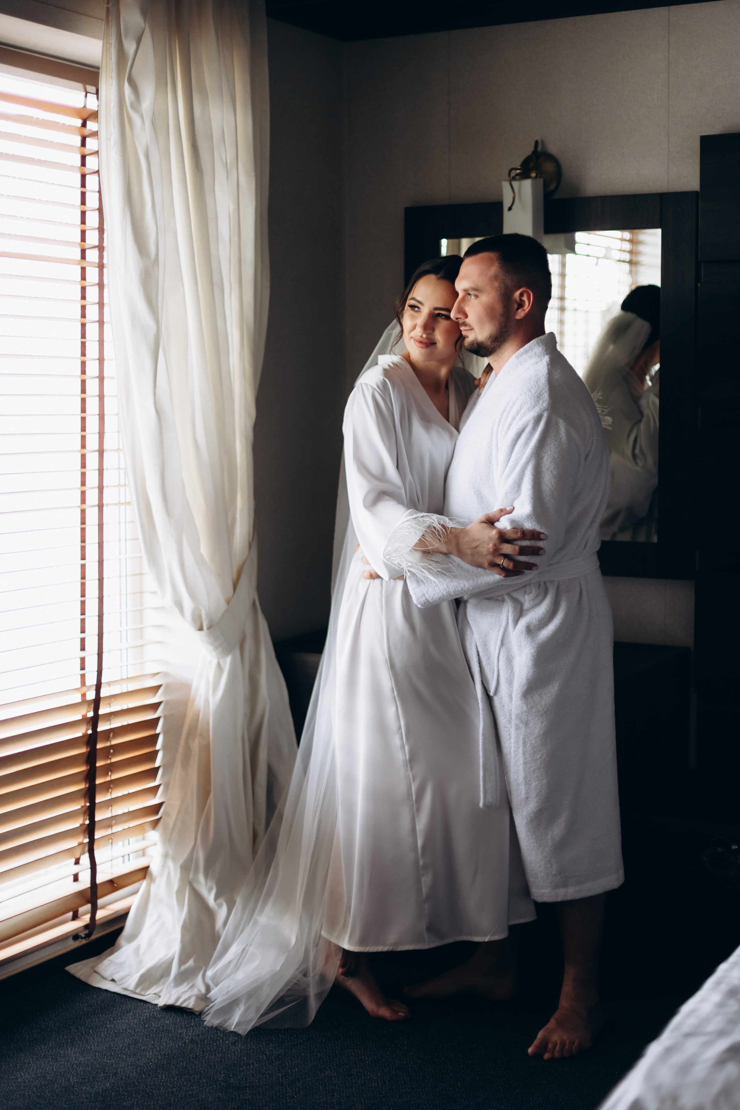 White Wedding. Wedding and Family Photograph