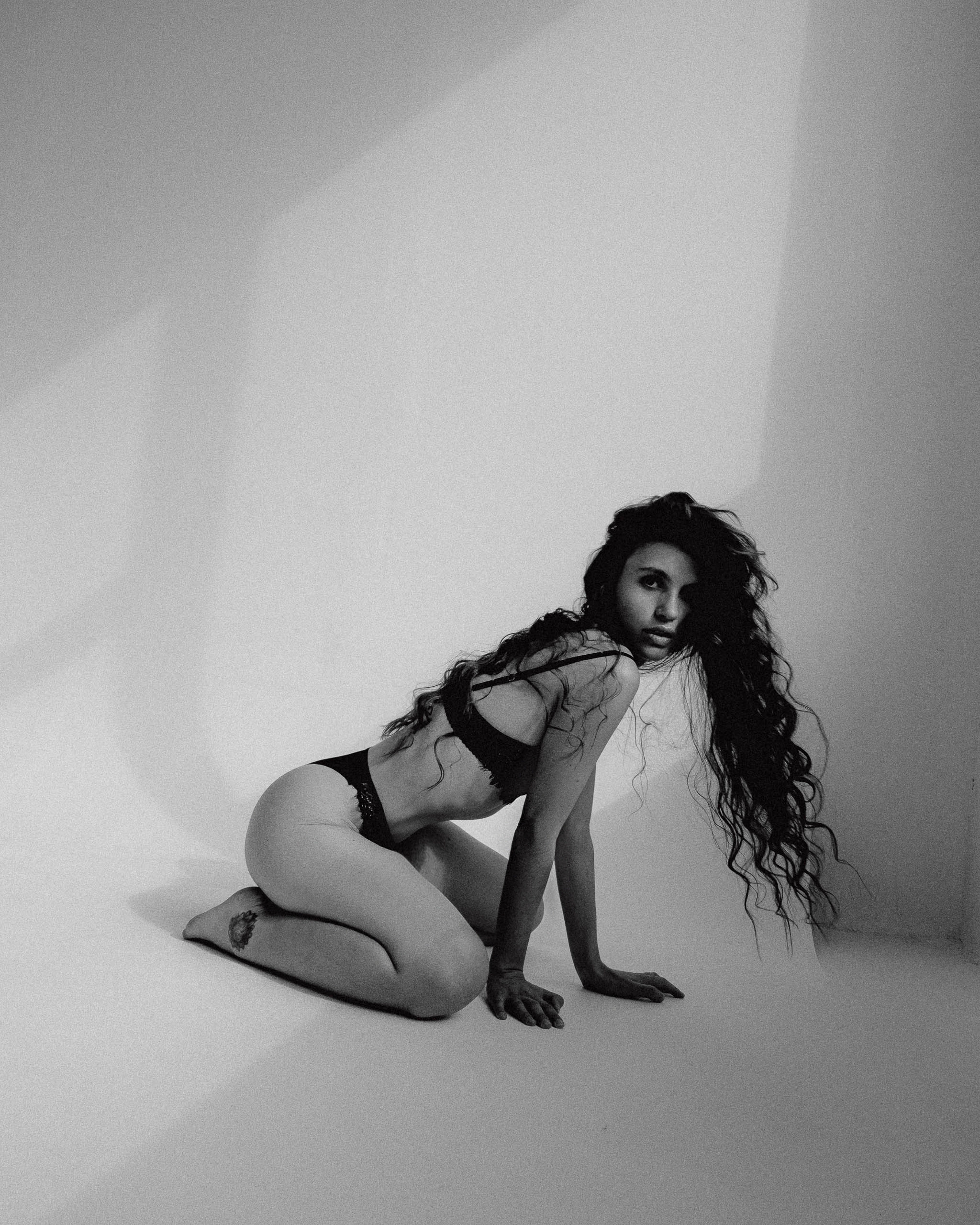 VIKA. Inna Mendelson — Photographer