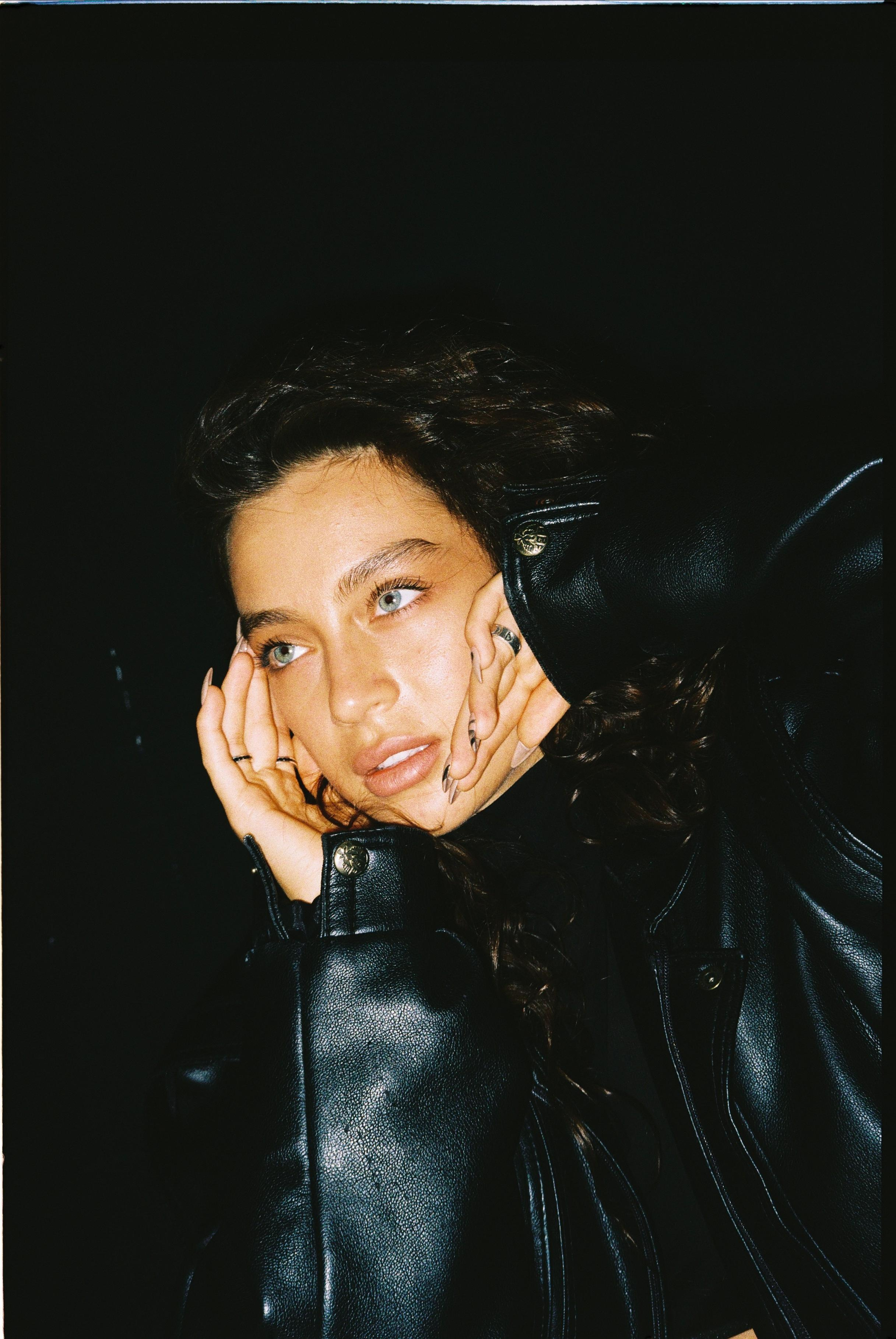 LEE. Photographer Inna Mendelson