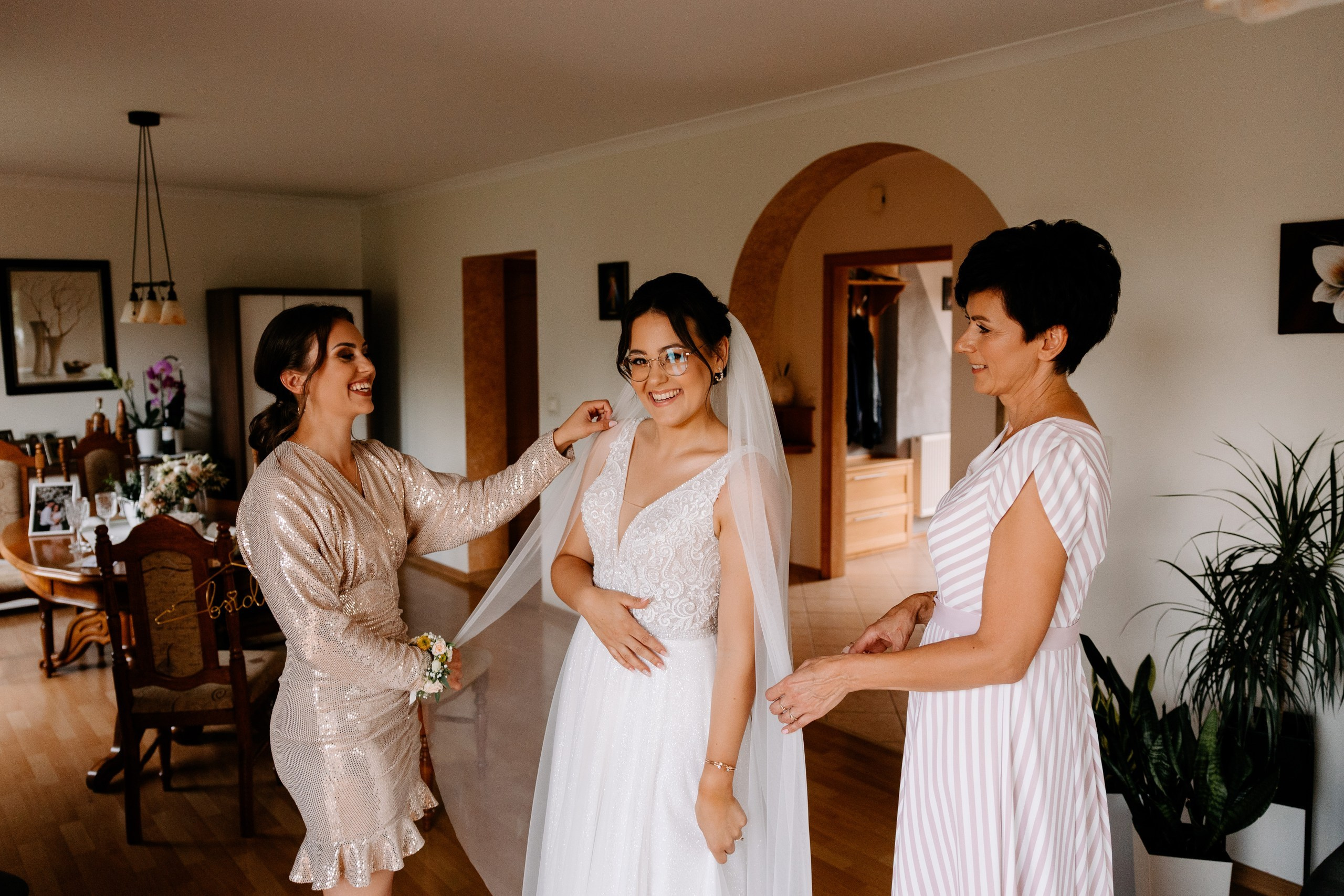 Klaudia ♡ Adrian. Fotograf Ślubny Warszawa - Sesje Biznesowe Rodzinne Eventy