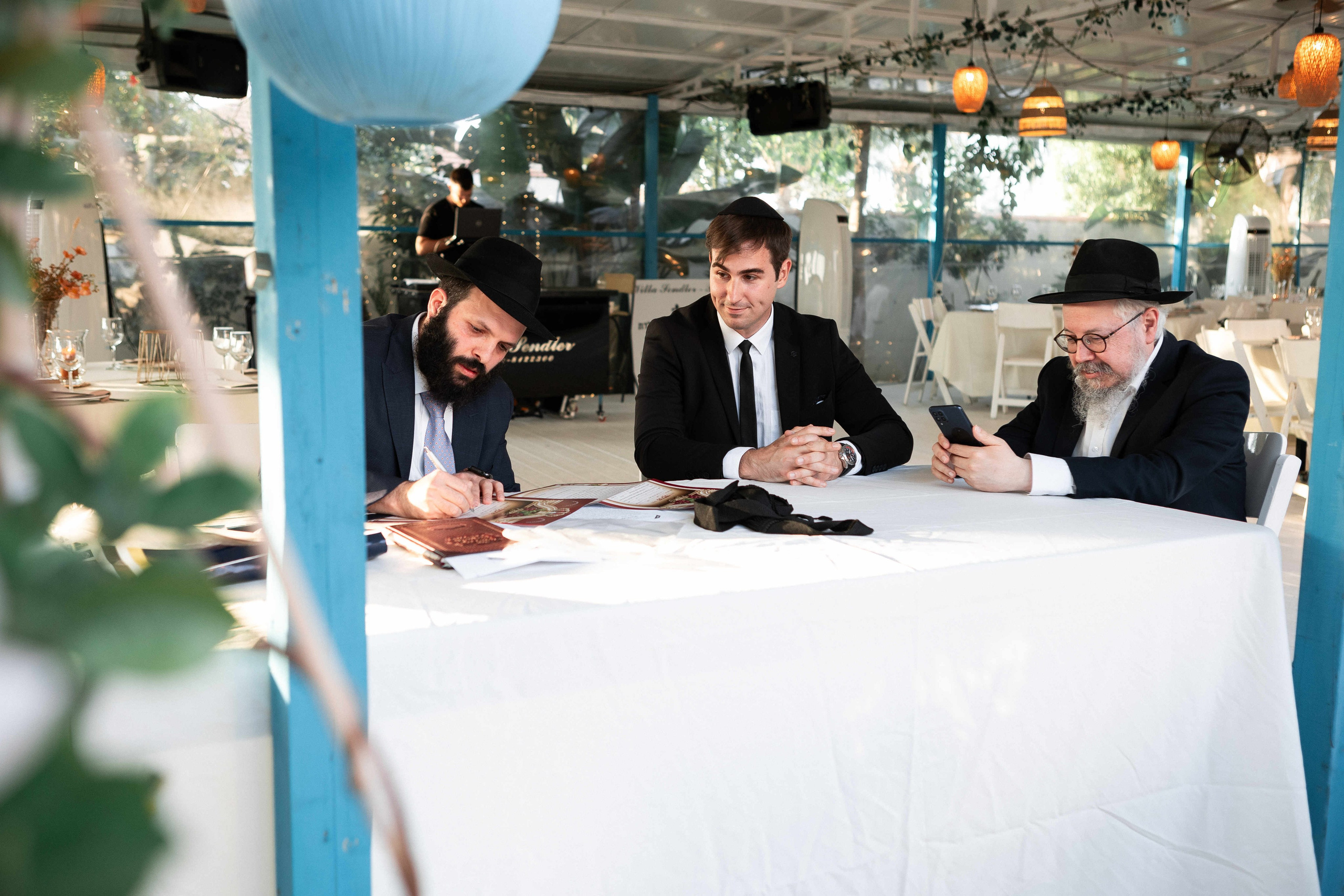 WEDDING IN A COZY PLACE NEAR TEL AVIV. PHOTOGRAPHER IN ISRAEL