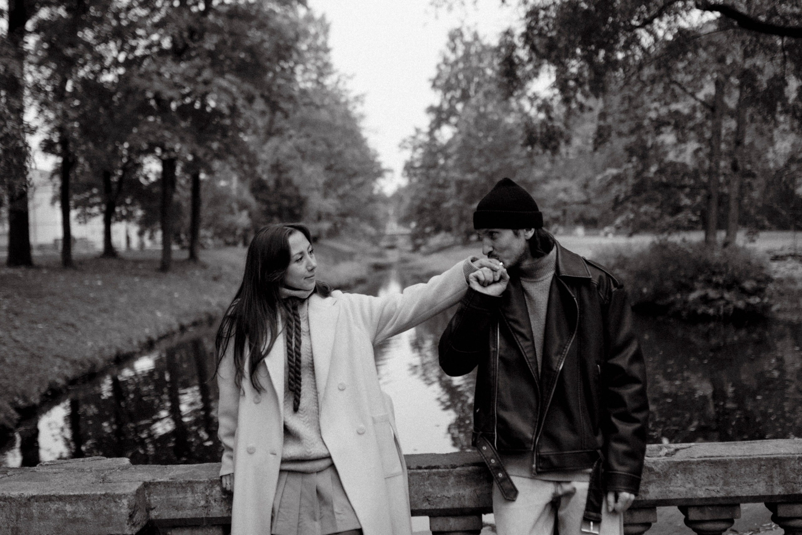 Julia + Vitaly. Polina Sobol — family & documentary photographer in Bern. Outdoor & urban photo sessions for families, kids and couples