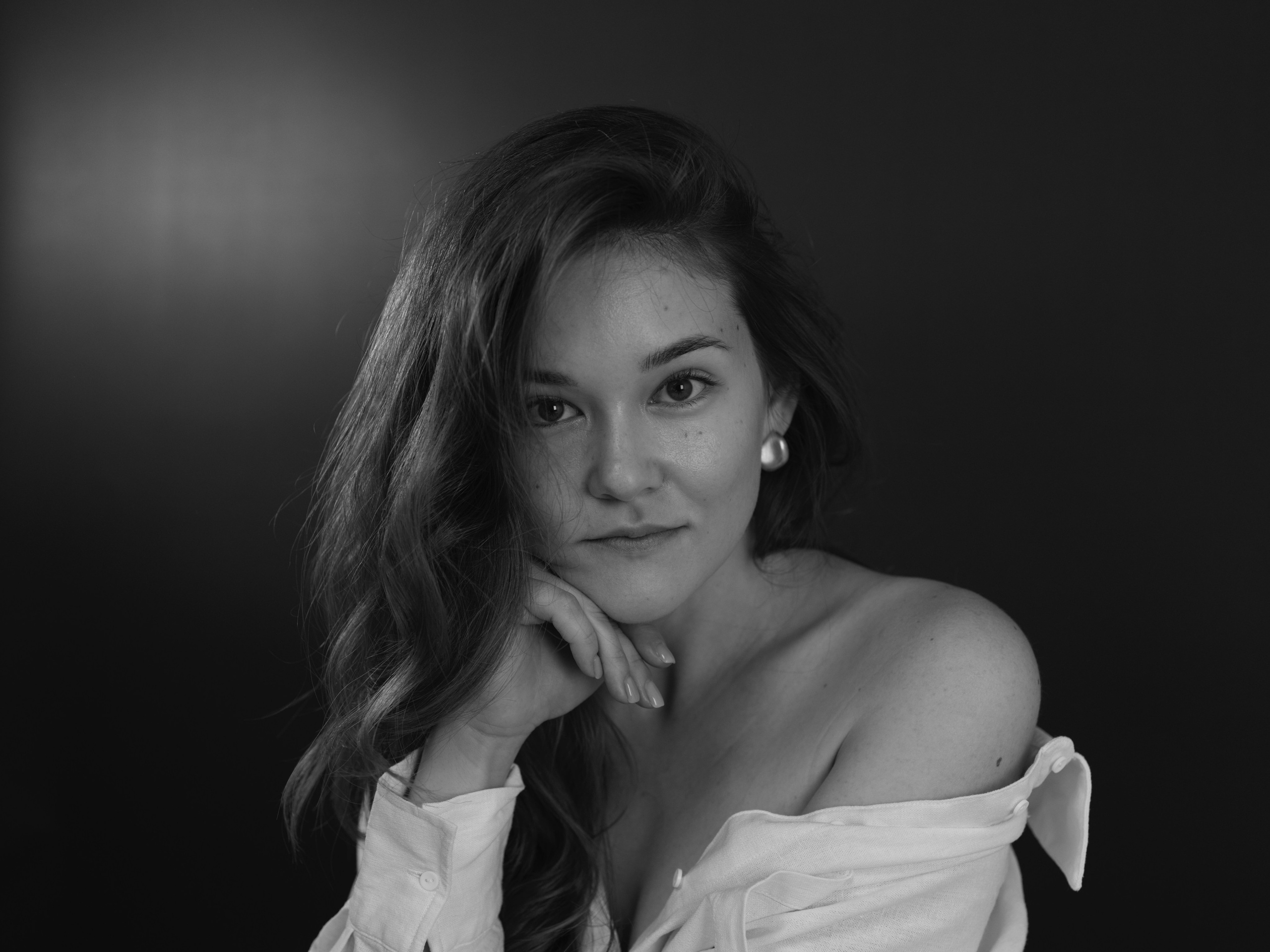 Model with Intense and Sexy Gaze – Fashion Photography in Milan and Verona