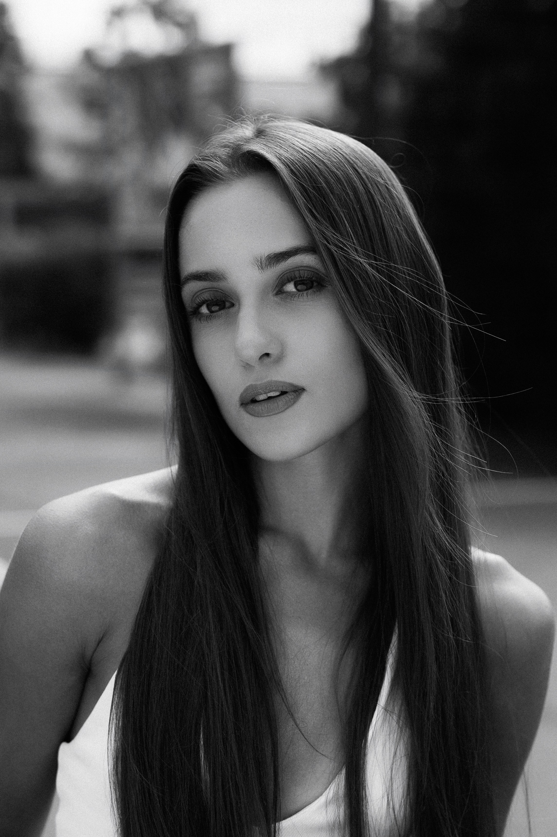 Off Court | Black & White Fashion Portraits in Leipzig. Кристина Кожельцова — чёрно-белая портретная фотография в Лейпциге. Германия
