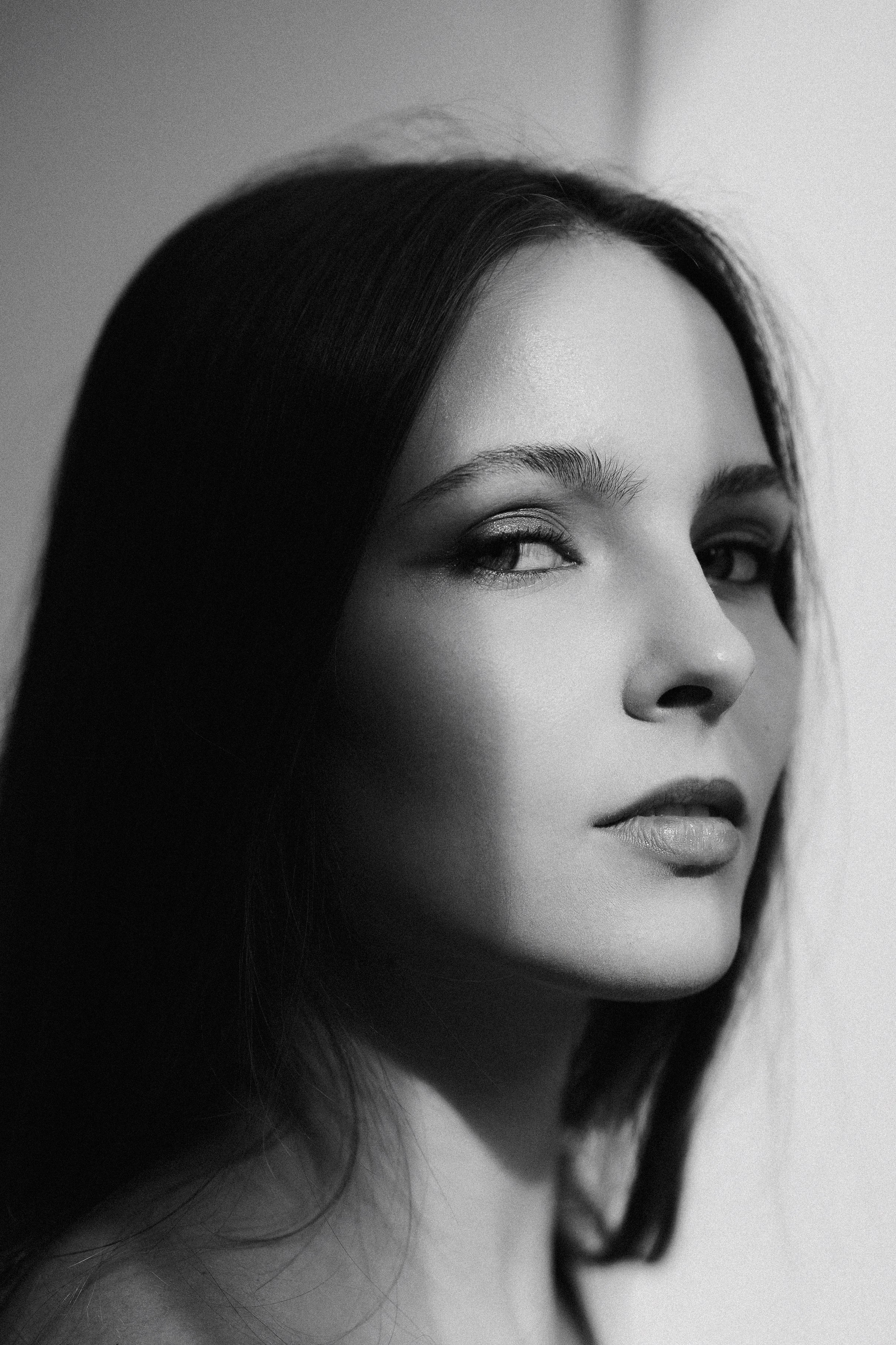 Black & White Studio Series. Кристина Кожельцова — чёрно-белая портретная фотография в Лейпциге. Германия