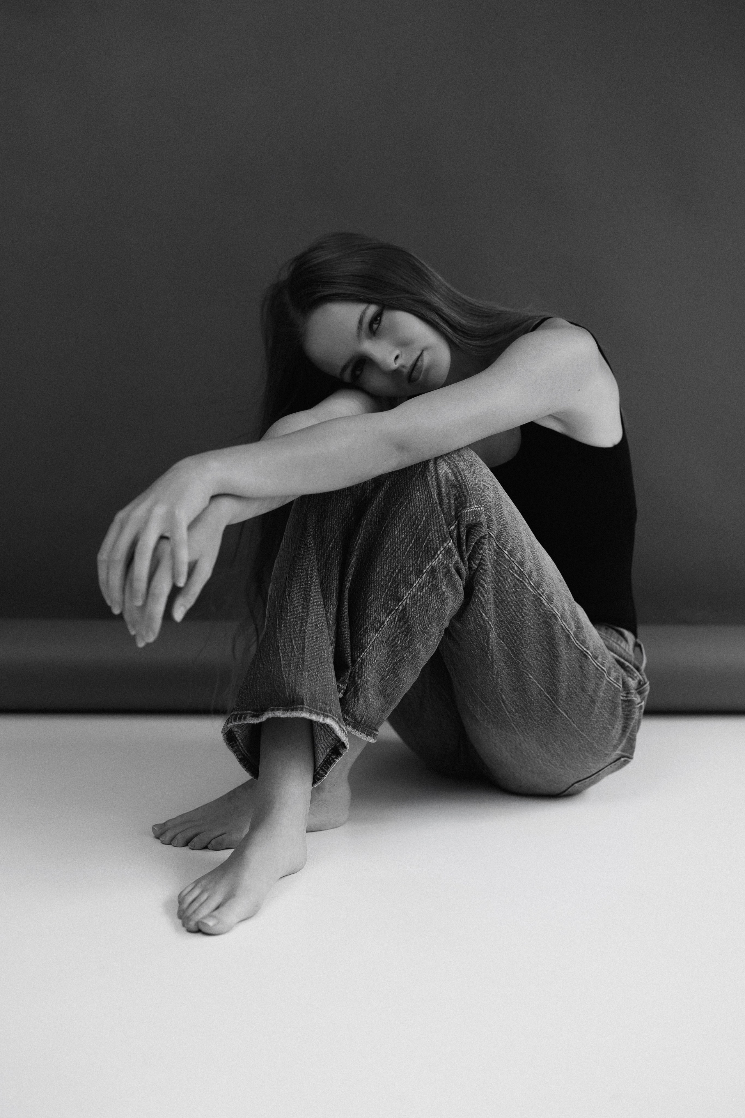 Black & White Studio Series. Кристина Кожельцова — чёрно-белая портретная фотография в Лейпциге. Германия