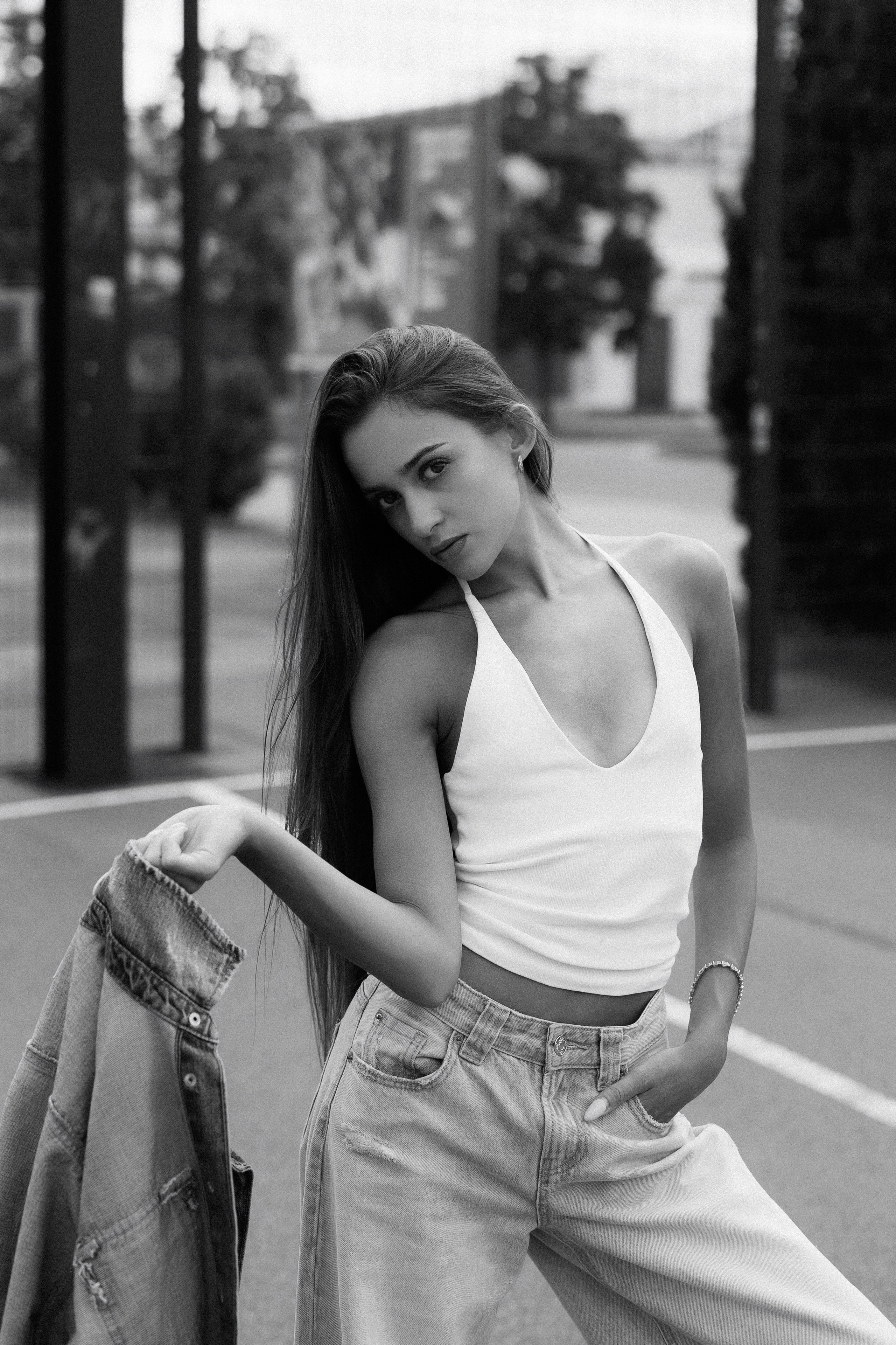 Off Court | Black & White Fashion Portraits in Leipzig. Кристина Кожельцова — чёрно-белая портретная фотография в Лейпциге. Германия