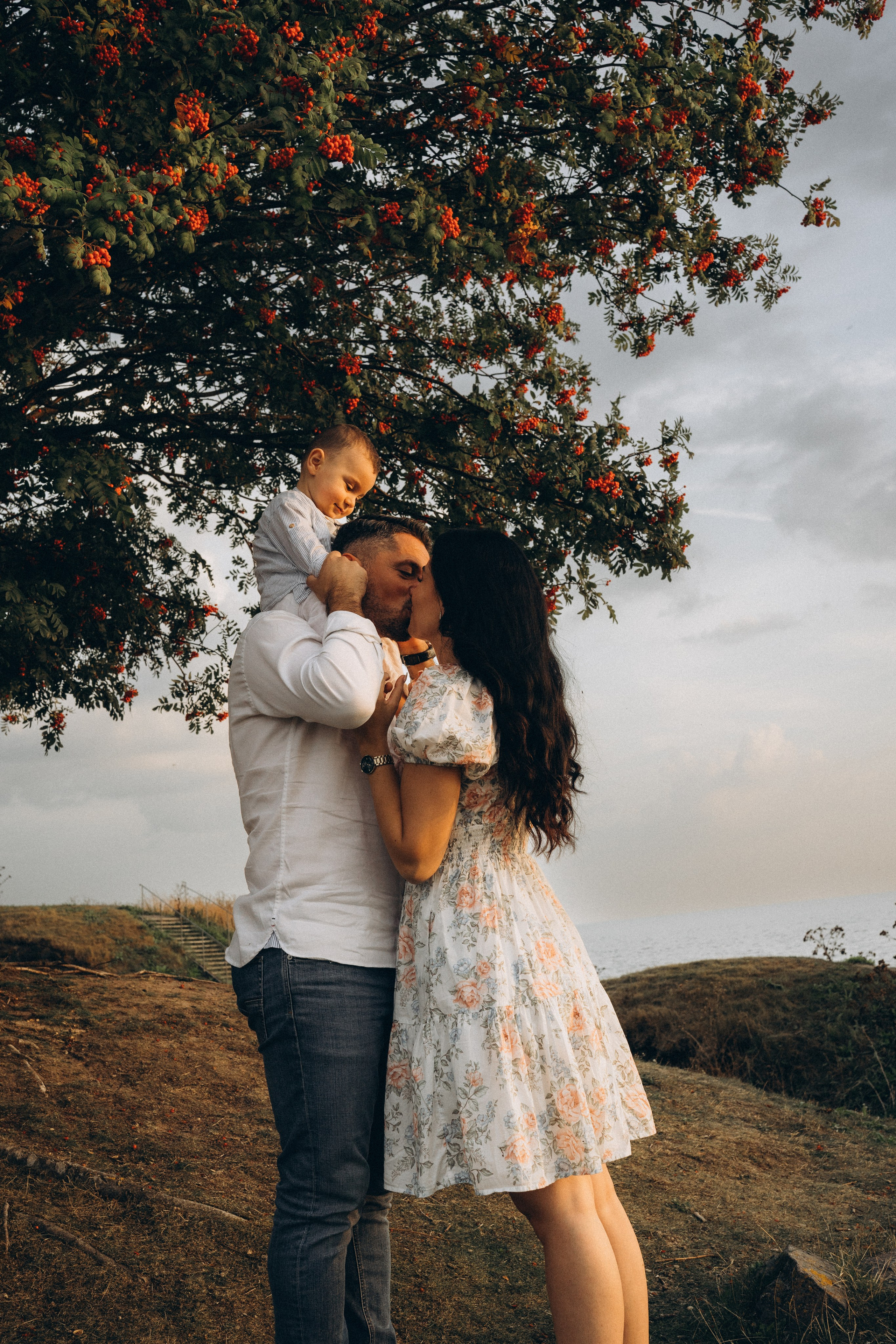 Summer. Wedding and potrait photographer in Helsinki Vickan O