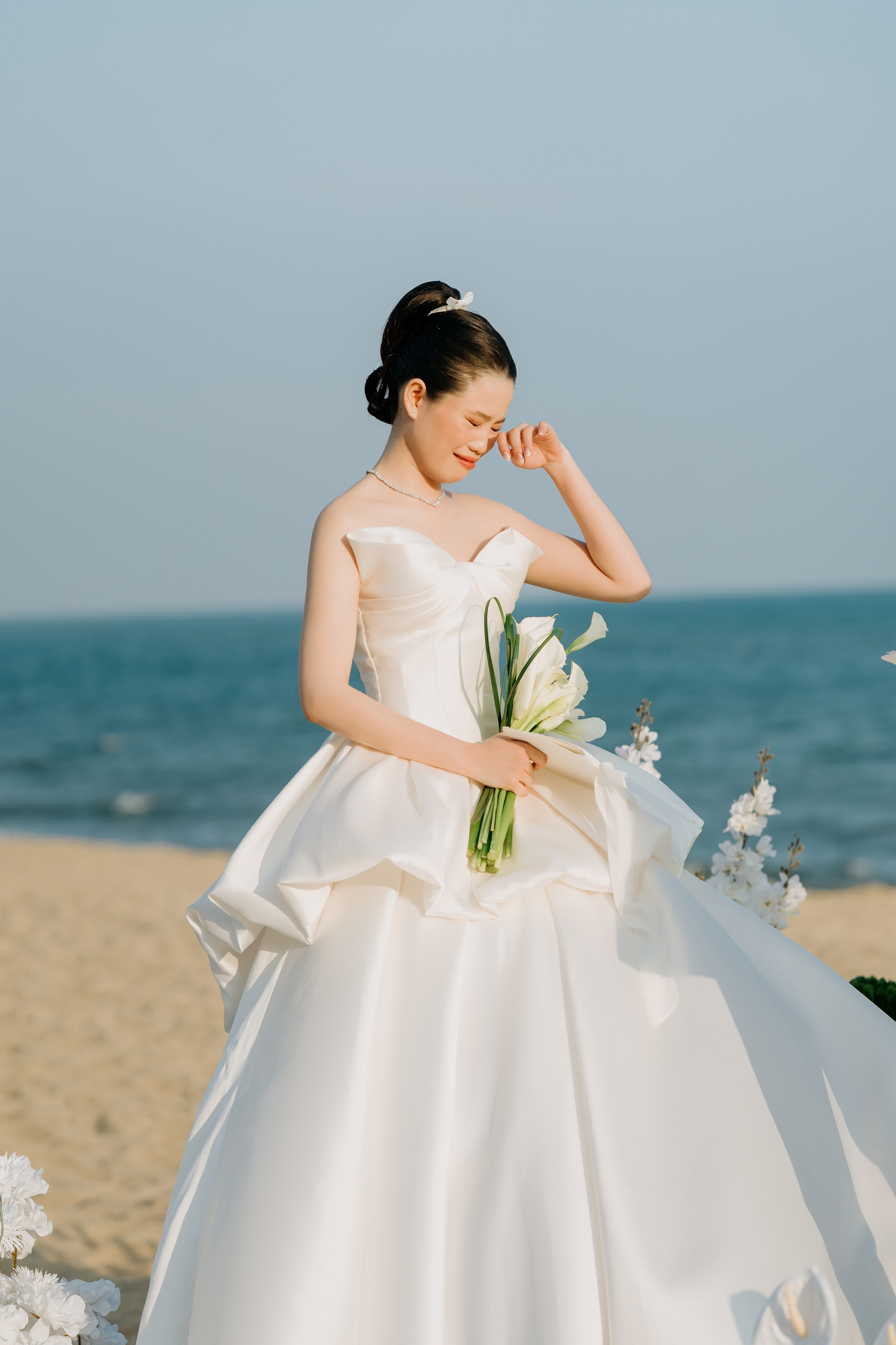 DIEU & THINH/Destination Wedding. Nhiếp ảnh gia đám cưới hàng đầu tại Thành Phố Hồ Chí Minh