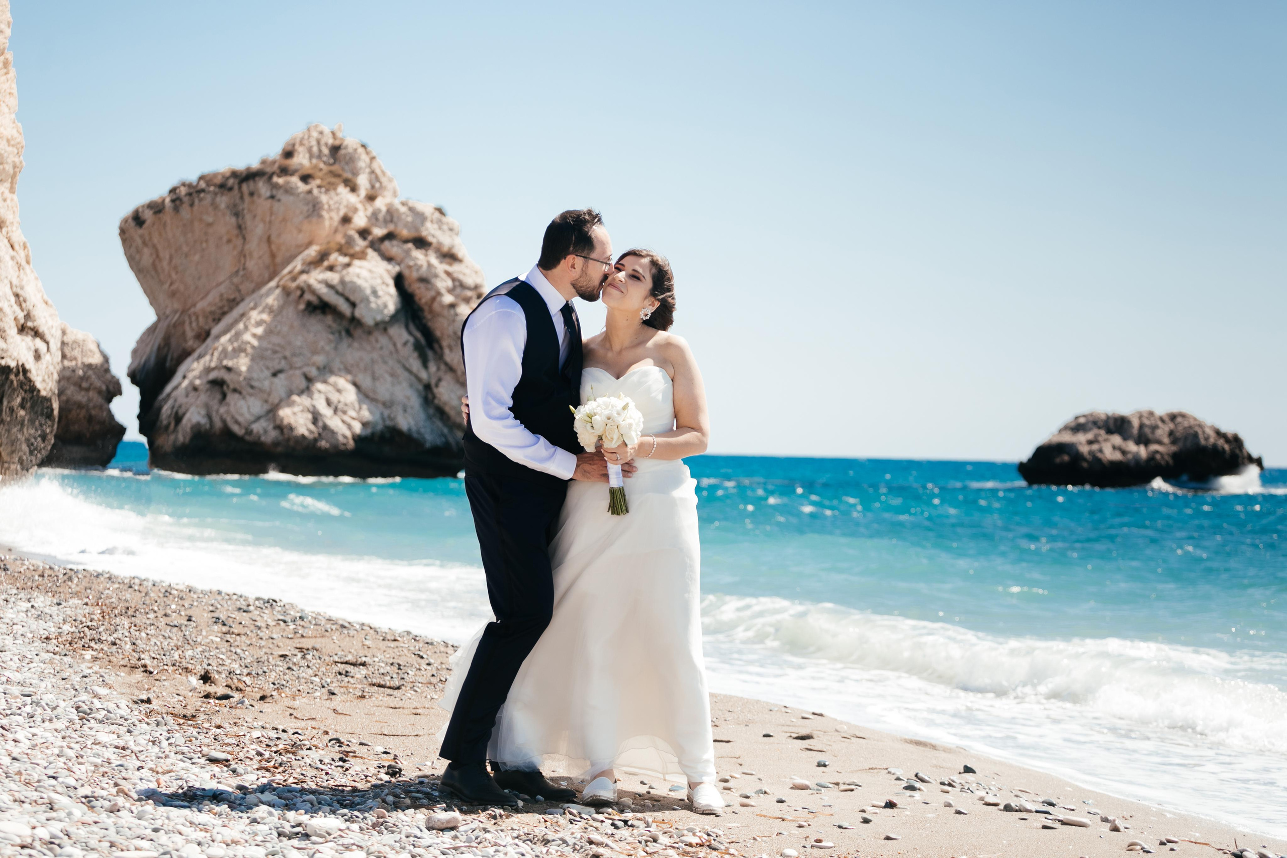 Весільна фотосесія камінь Афродіти, Кіпр