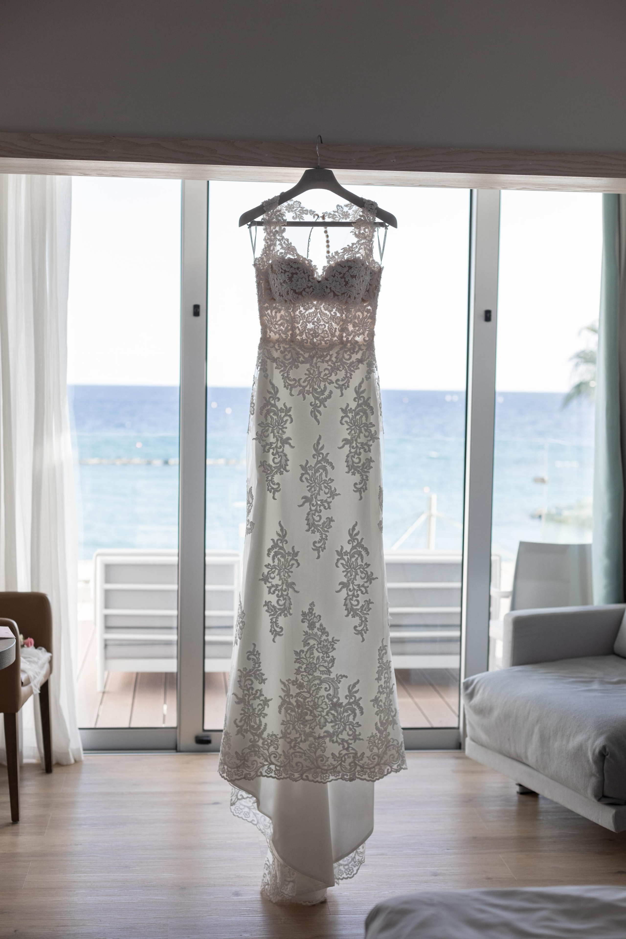 Wedding photoshoot in Crown Plaza, Limassol, Cyprus