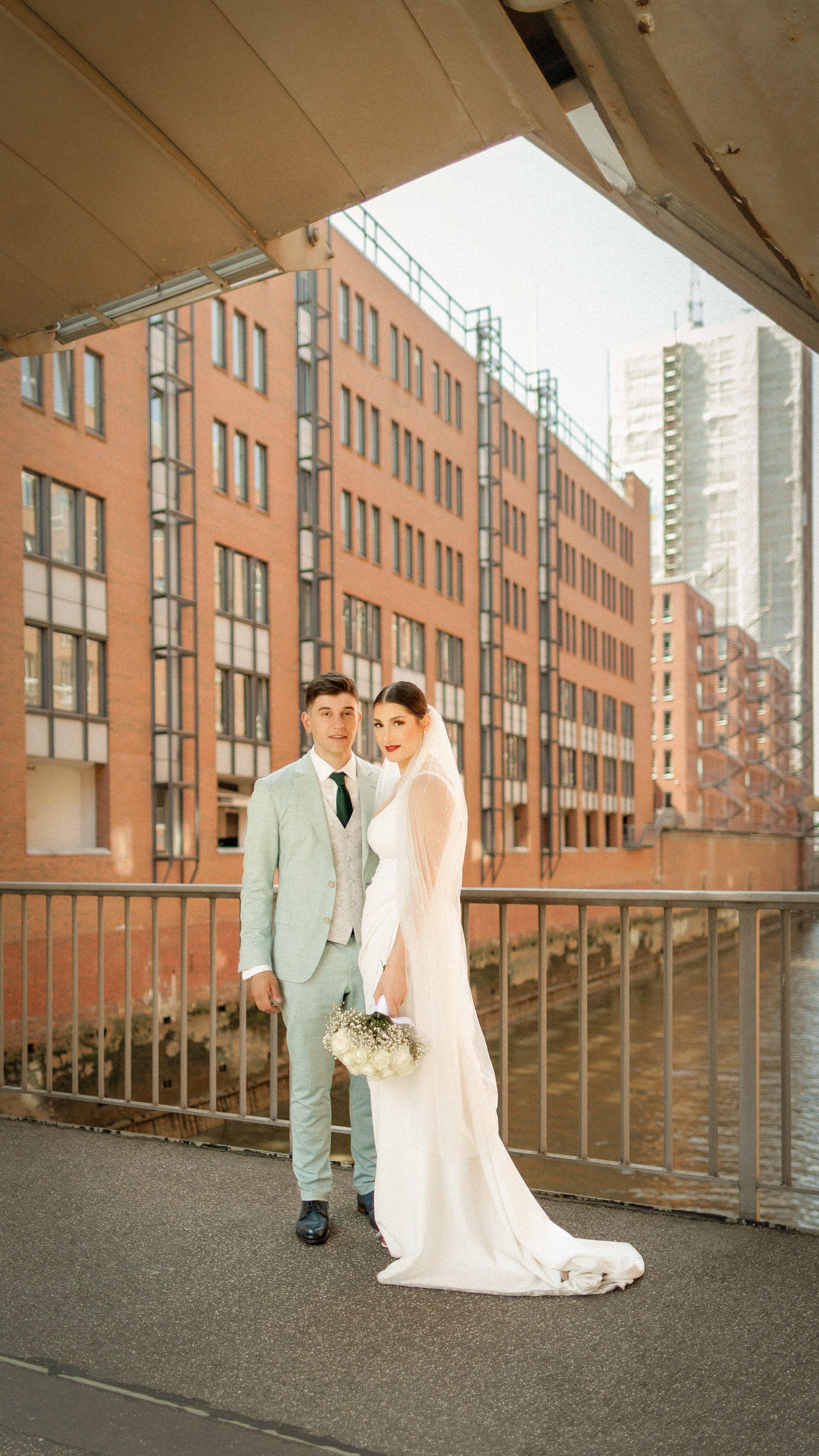 Natürliche Hochzeitsfotografie im Planten un Blomen | Hamburgs grüne Oase. Hochzeitsfotograf und Hochzeitsvideograf aus Hamburg | Roka21Film