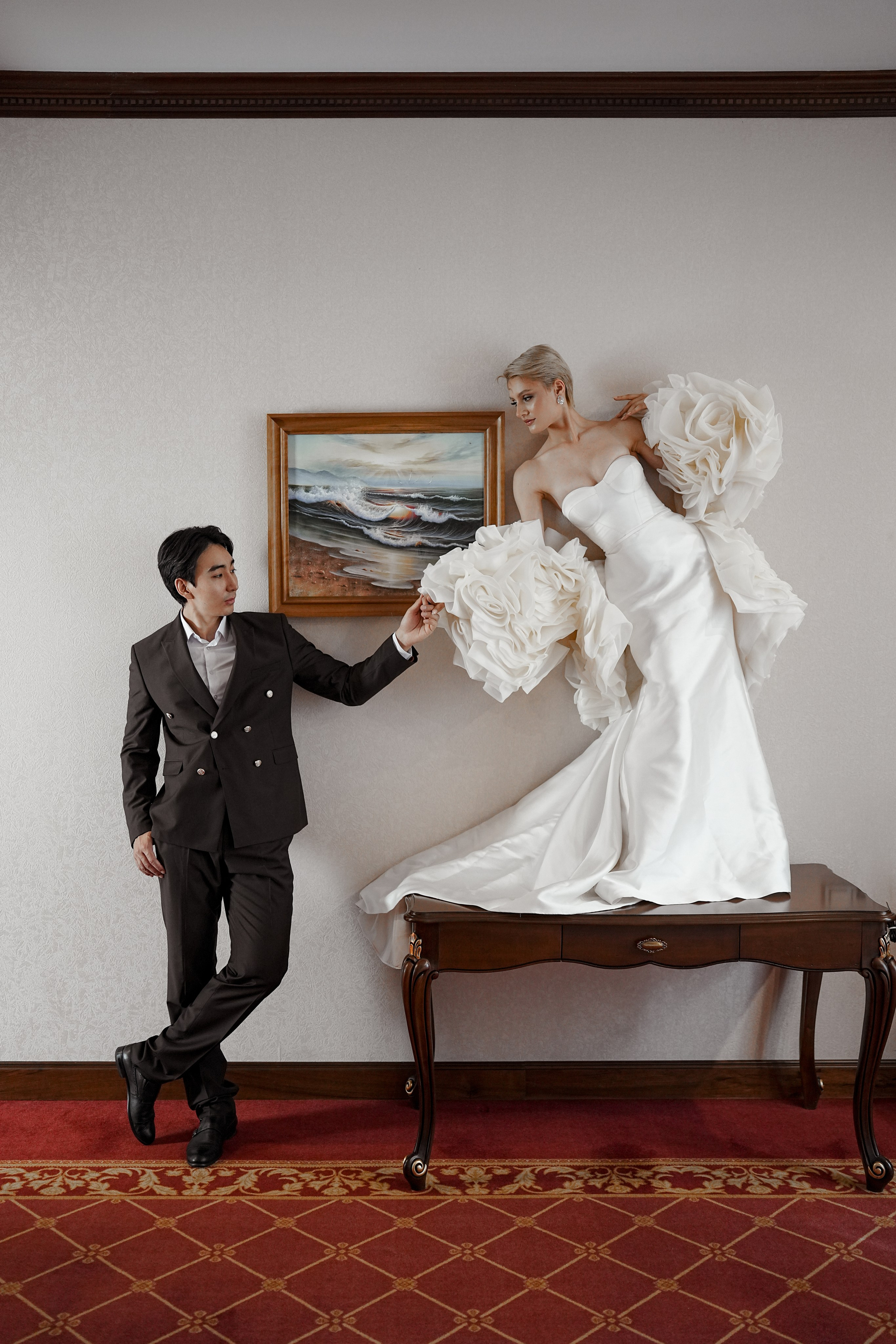 Николь Амир